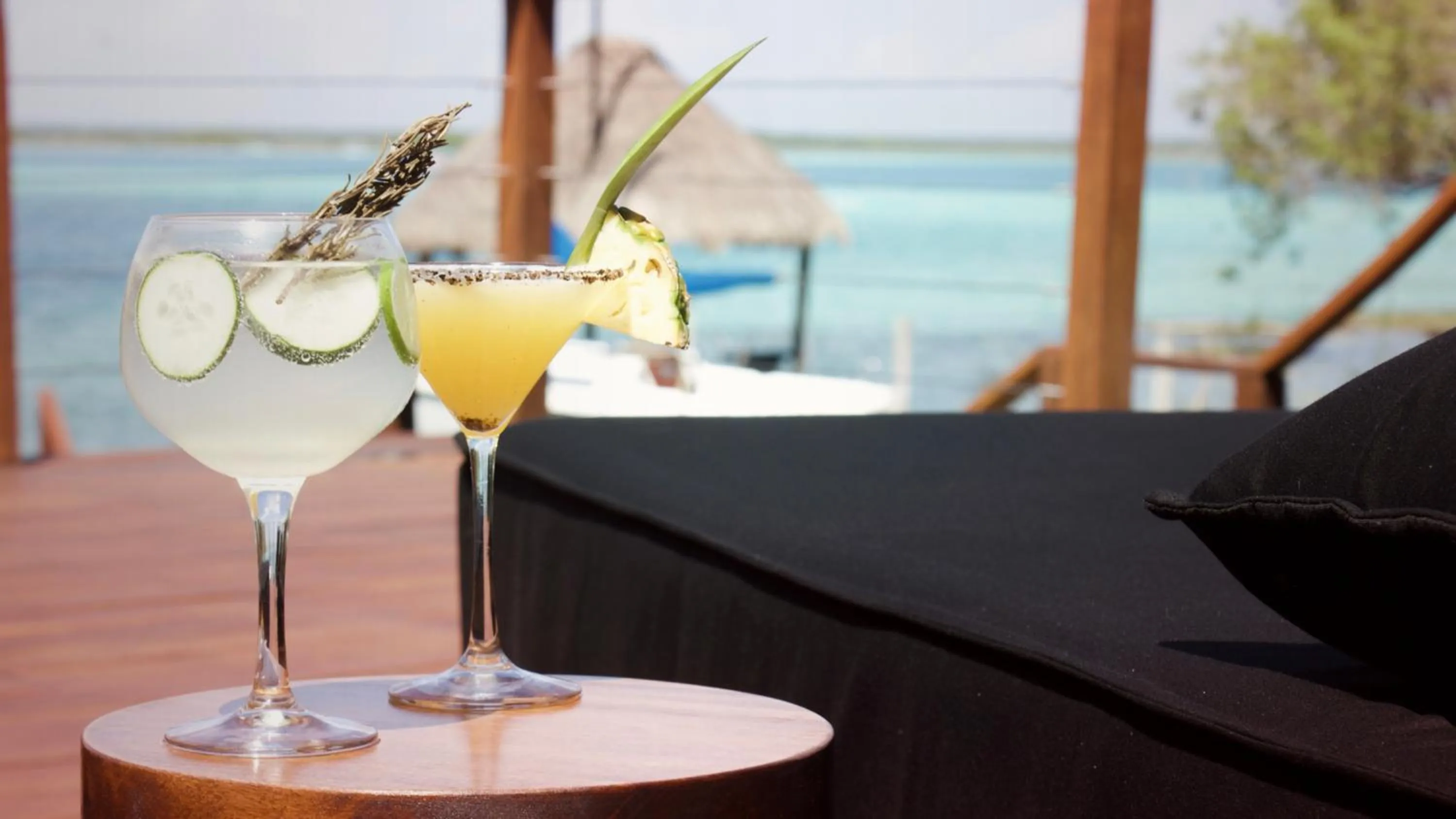Drinks in Hotel Amainah Bacalar Adults Only