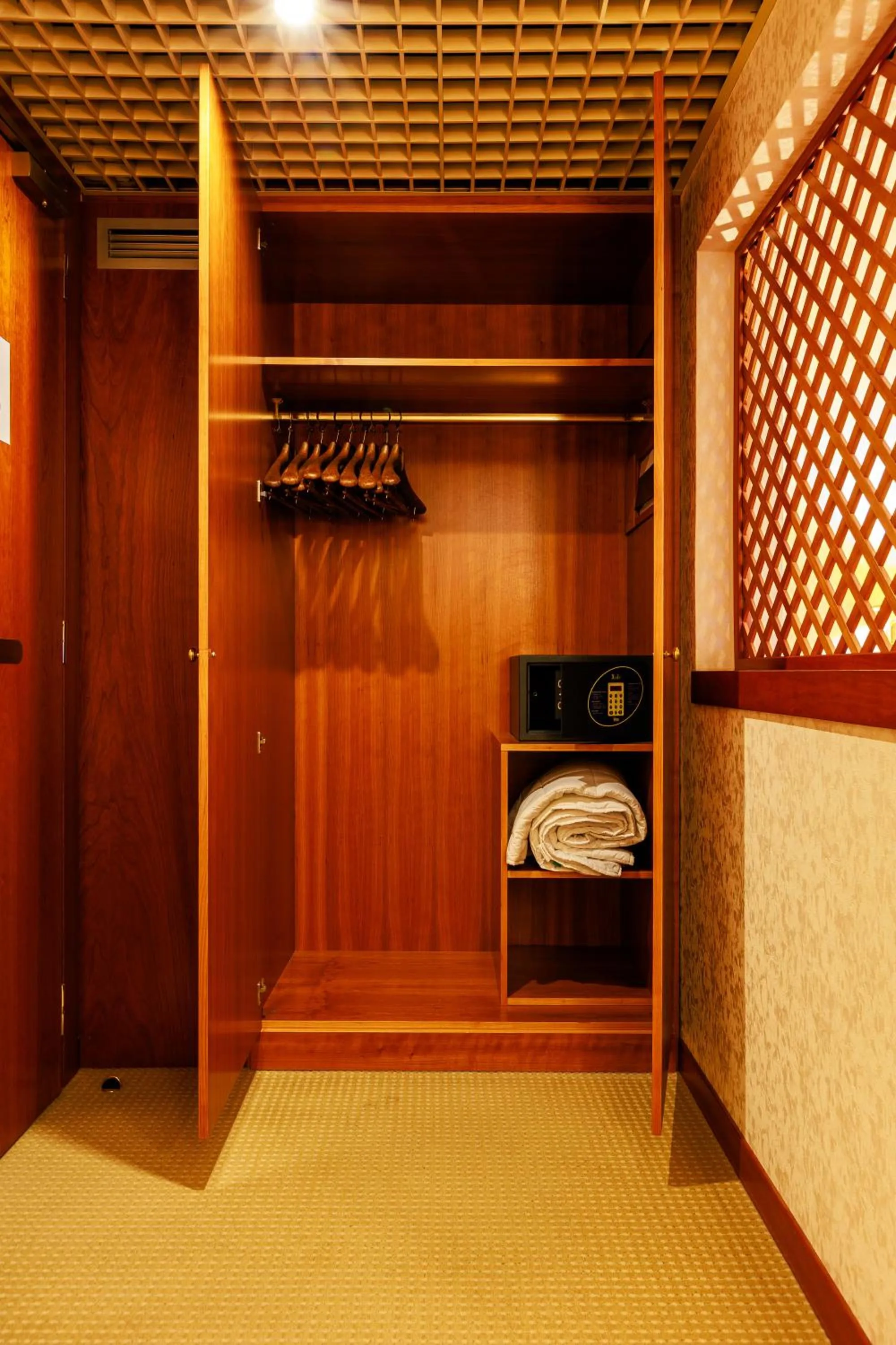 Hotel Excelsior Magenta