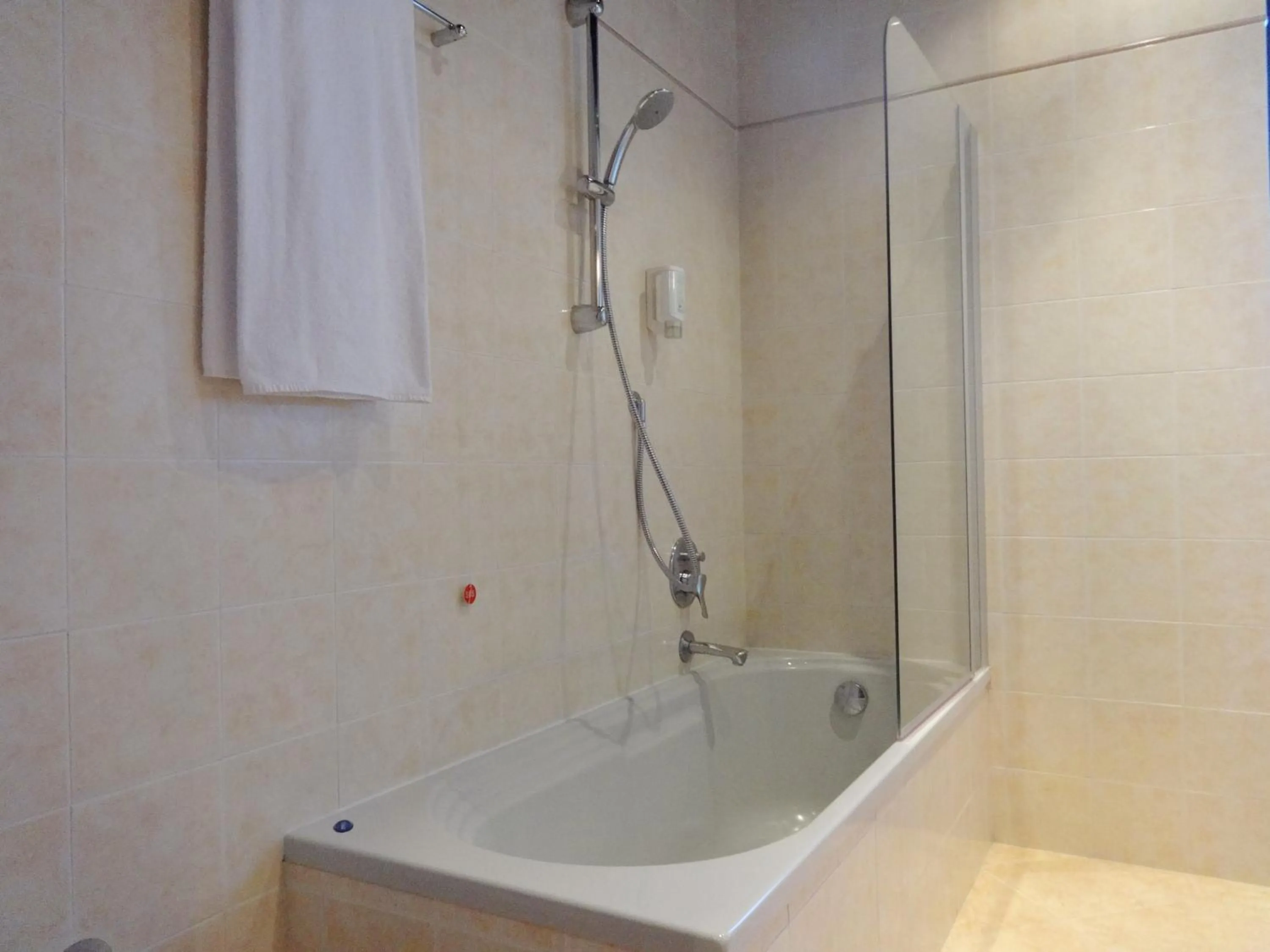 Bathroom in Hotel Excelsior Magenta