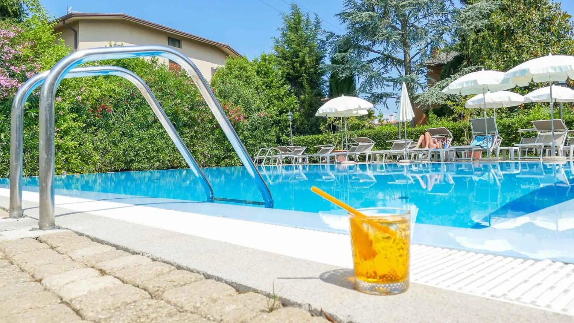 Swimming pool in Hotel Dogana
