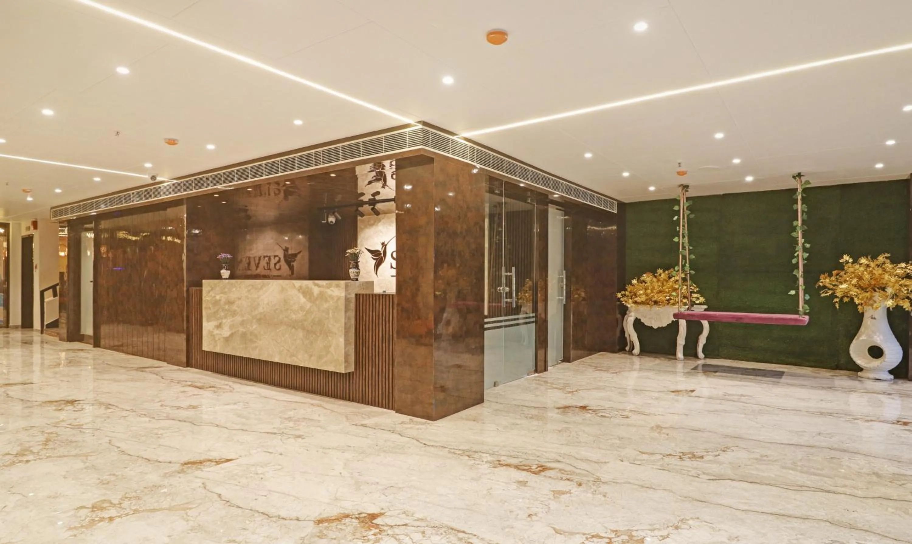 Lobby or reception in Treebo Premium Seven Lake View