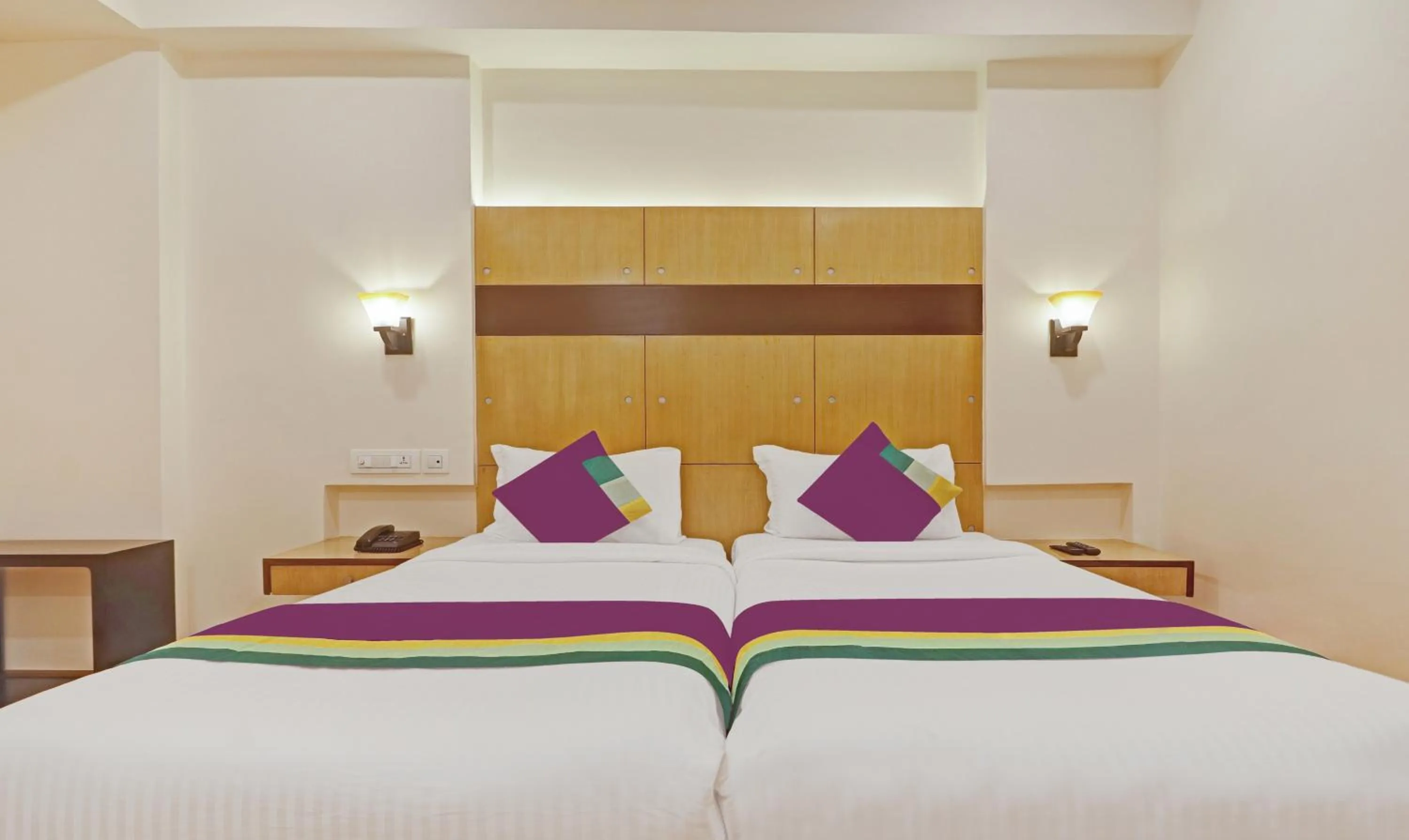 Bedroom, Bed in Treebo Premium Seven Lake View