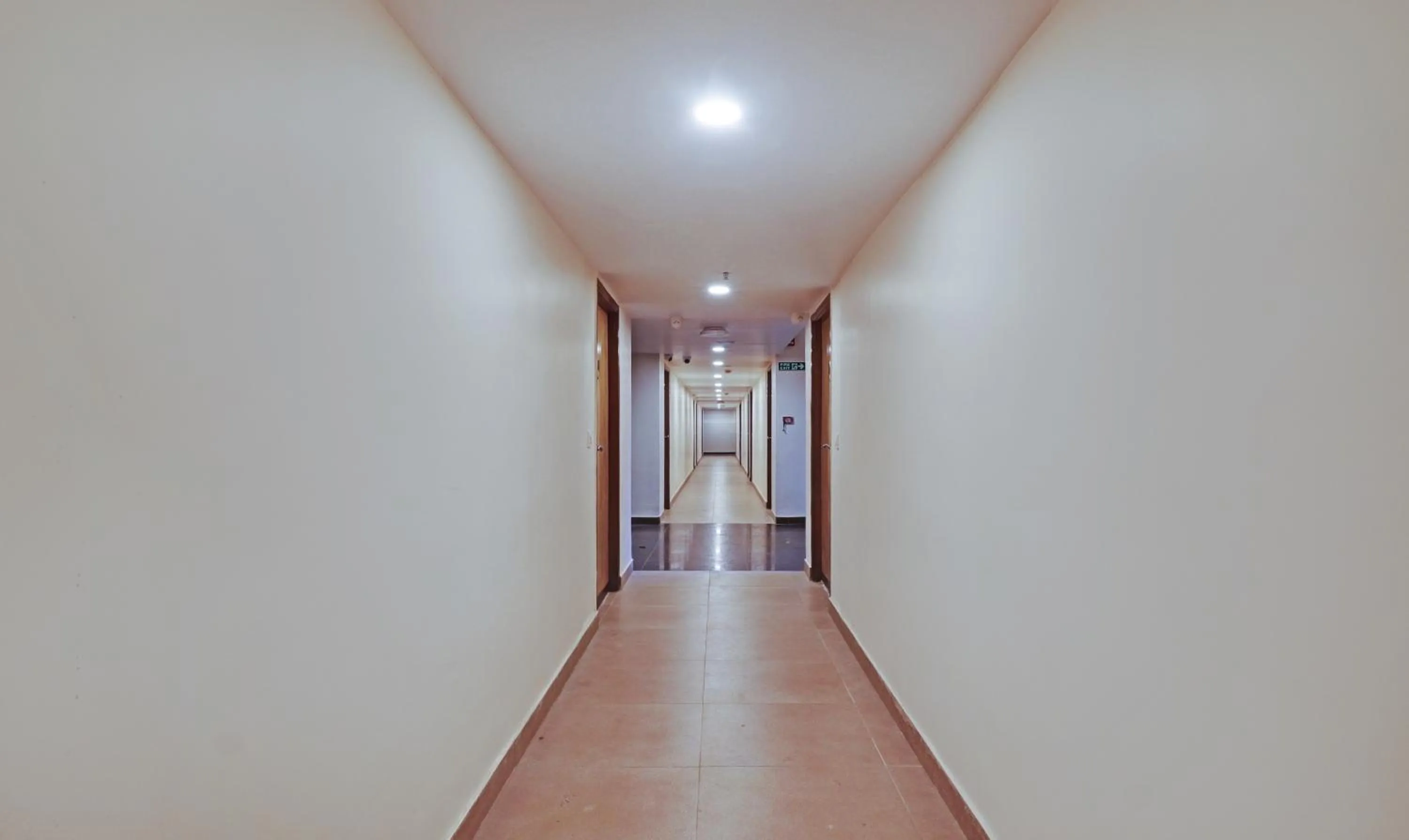 Lobby or reception in Treebo Premium Seven Lake View