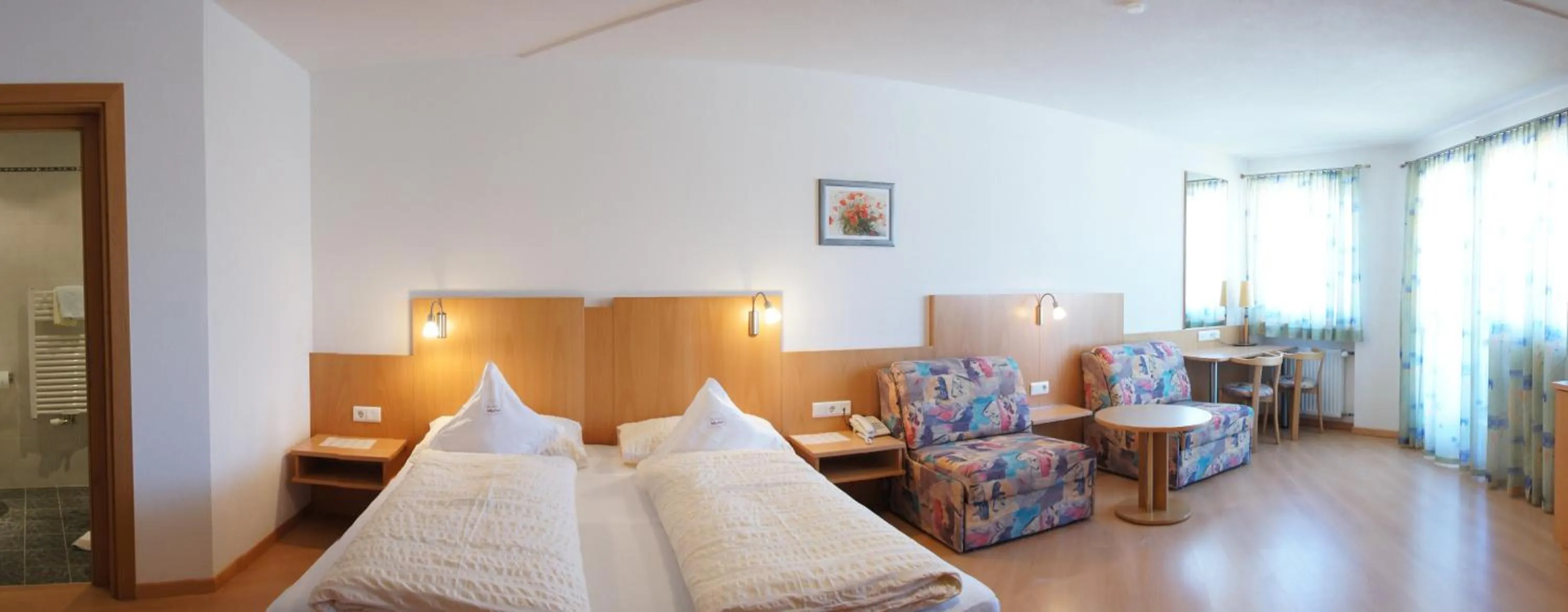 Photo of the whole room, Bed in Hotel Akelei