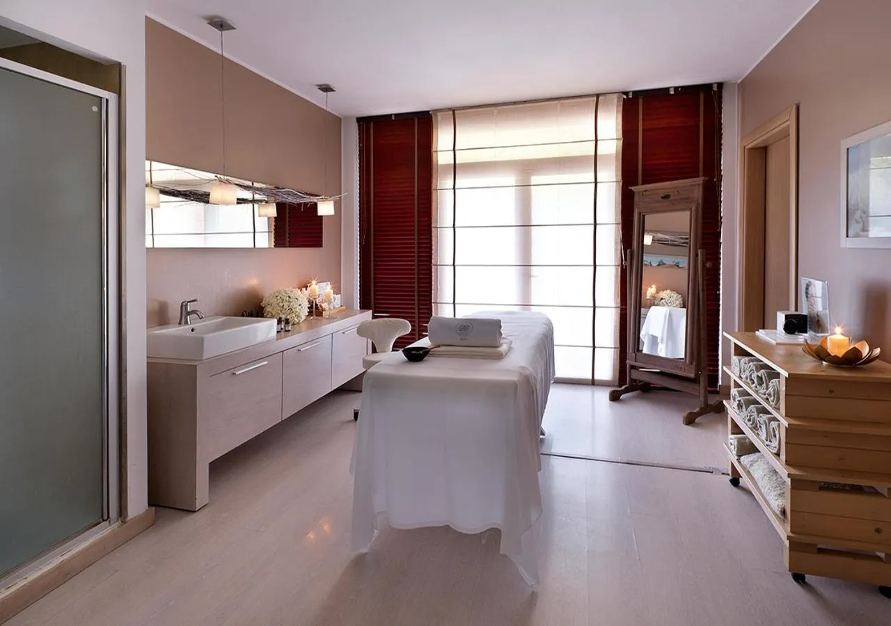 Massage, Bed in Iseo Lago Hotel