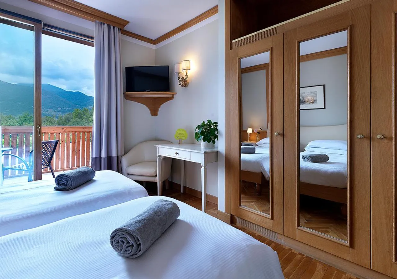 Bed in Iseo Lago Hotel