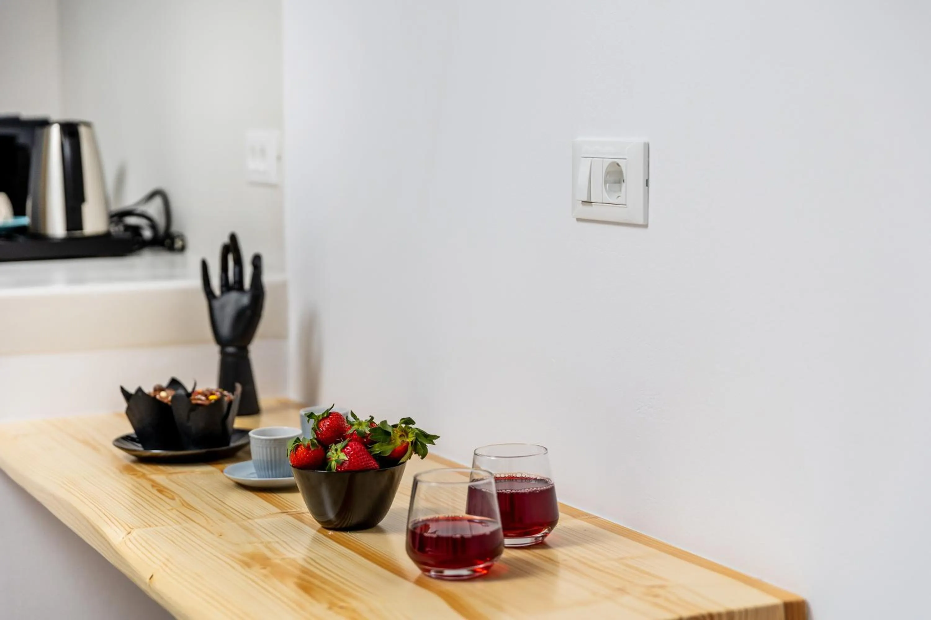 Coffee/tea facilities in Alenor City Hotel