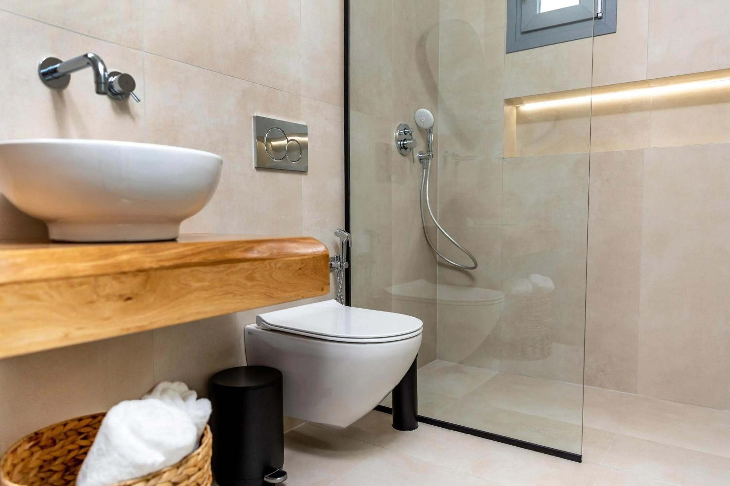 Bathroom in Alenor City Hotel