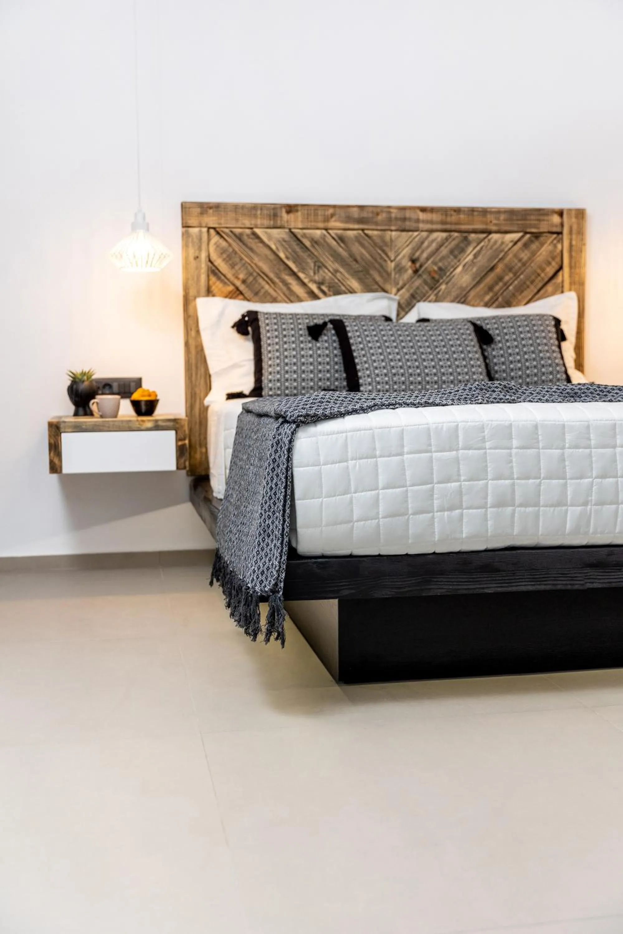 Bed in Alenor City Hotel