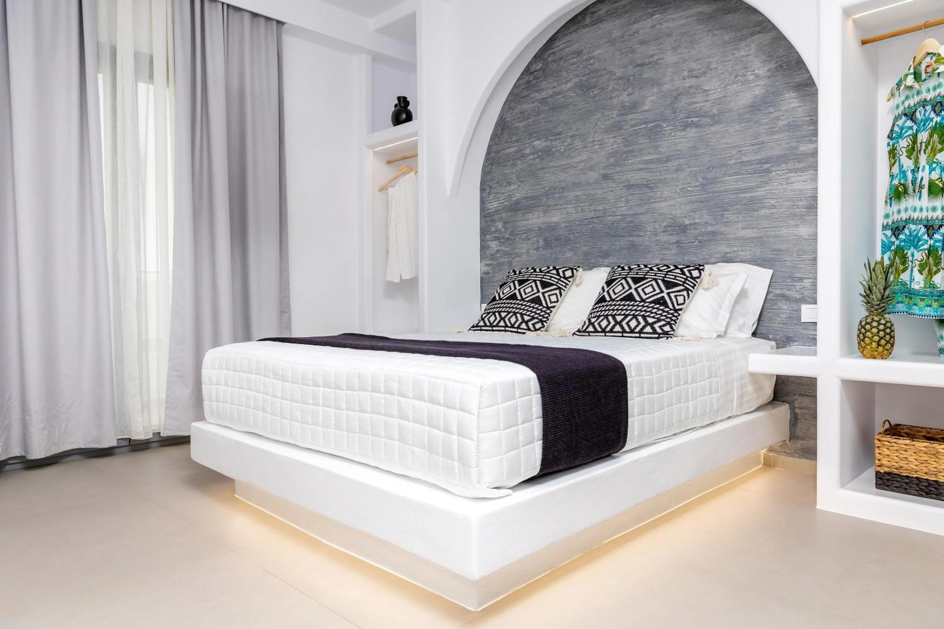 Bed in Alenor City Hotel