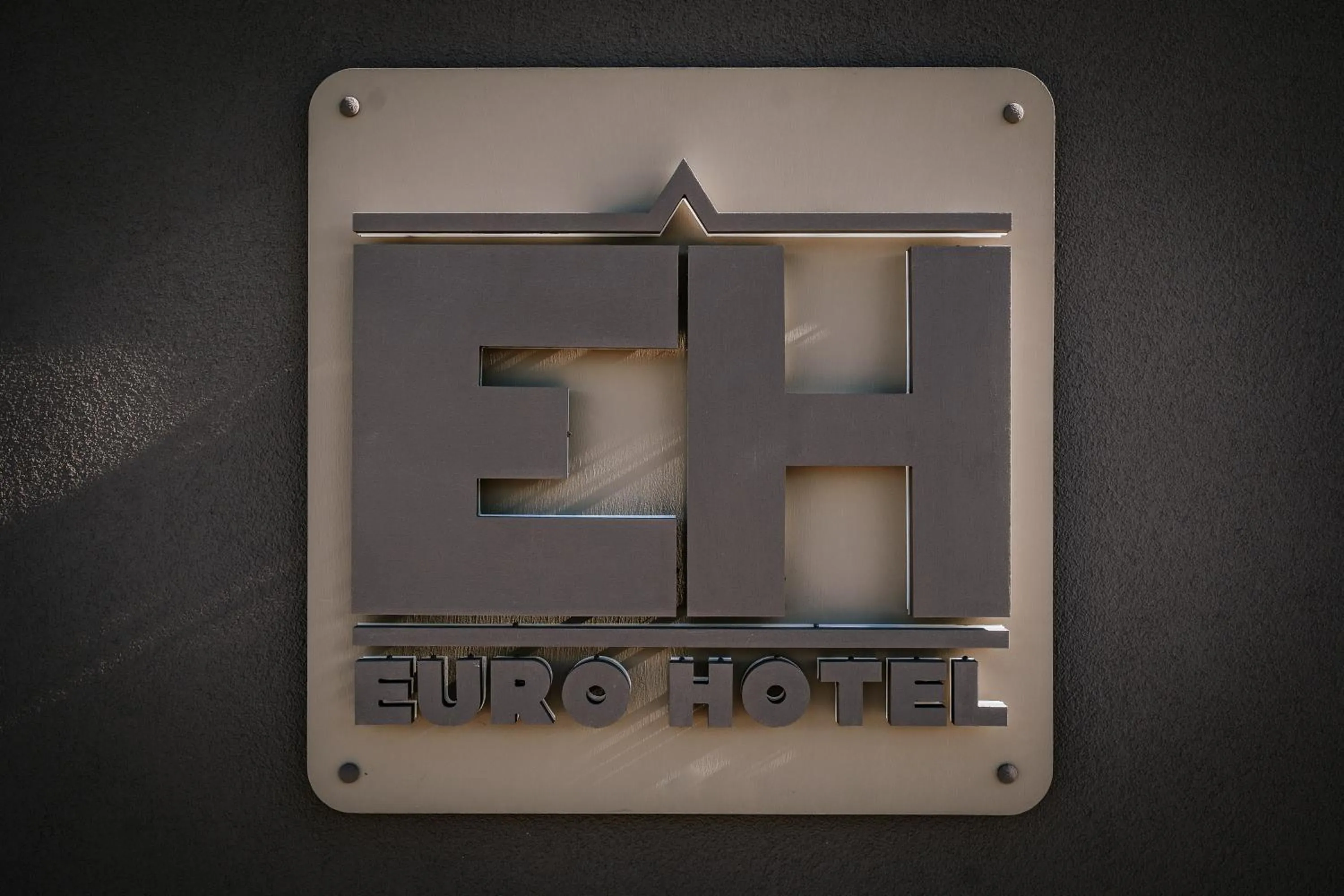 Euro Hotel