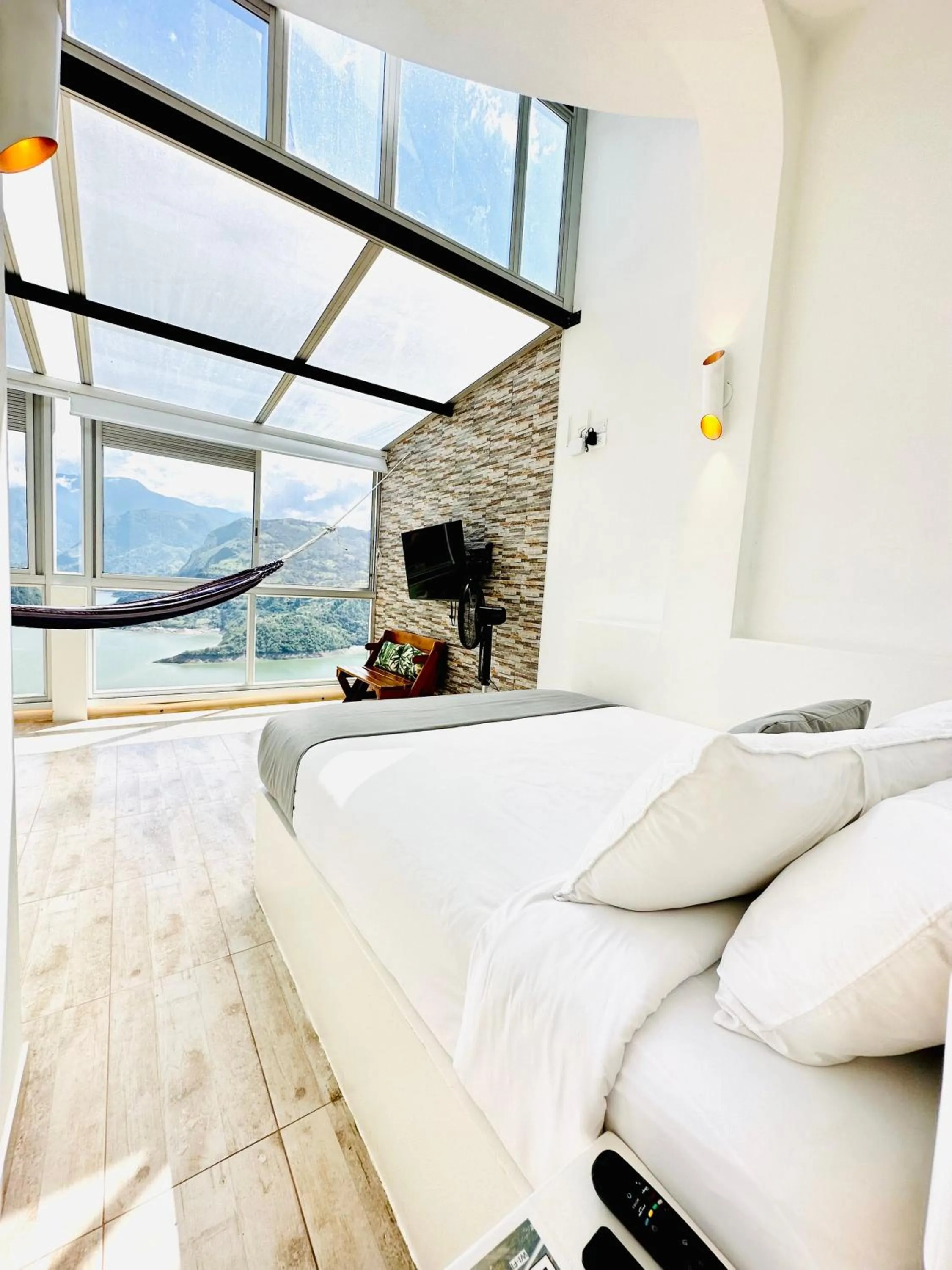 Bed in La Vista EcoHouse