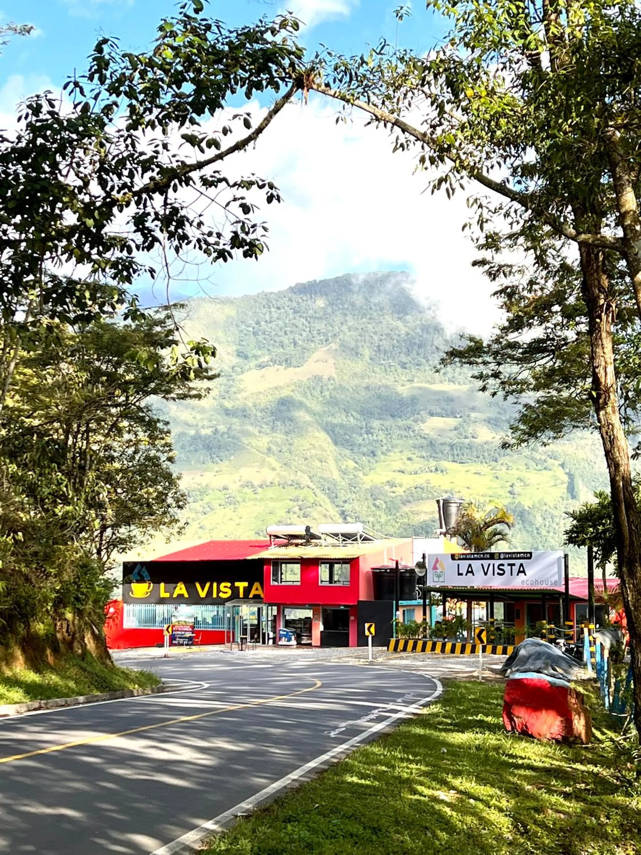 Property building in La Vista EcoHouse