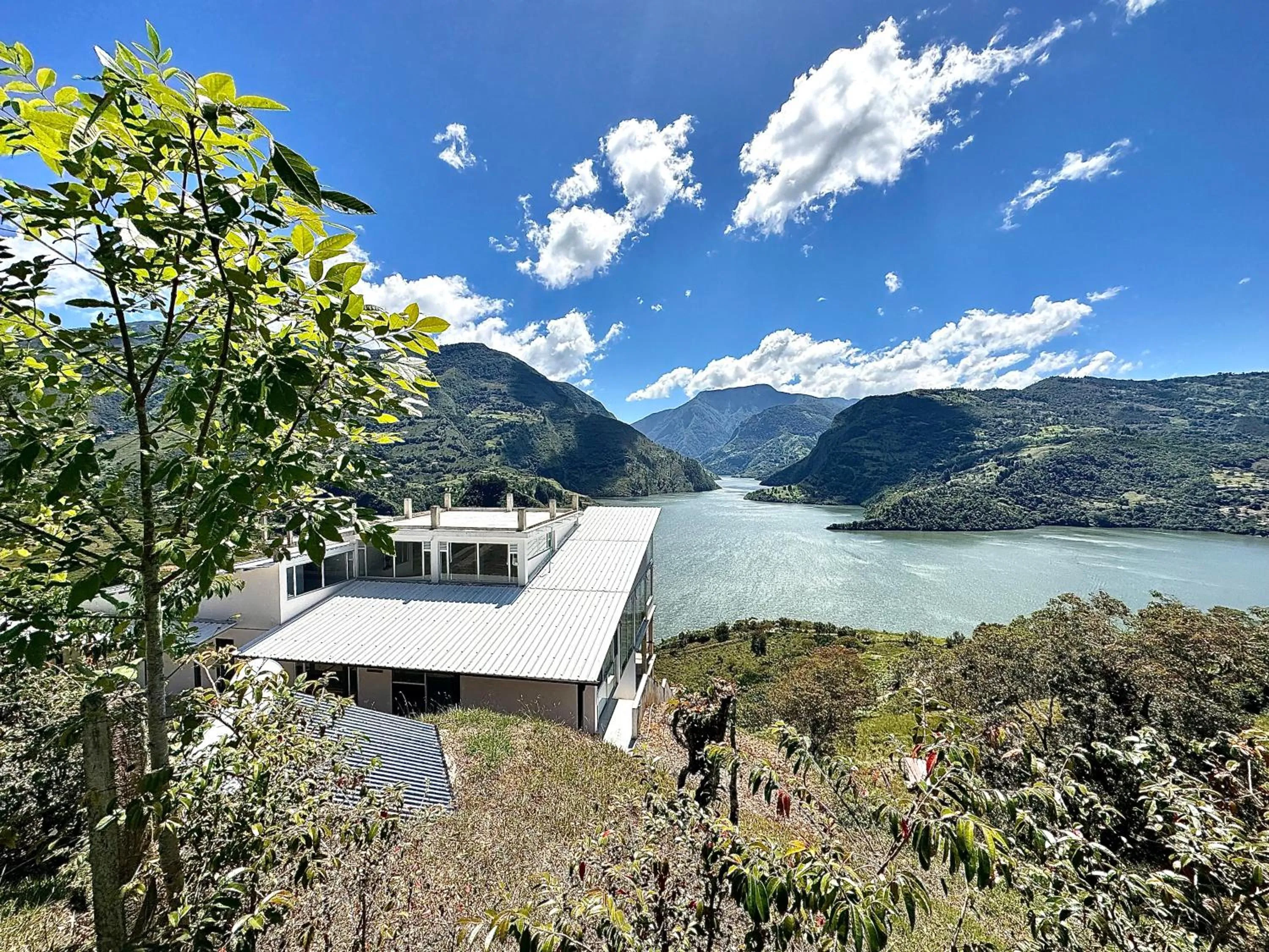 Property building in La Vista EcoHouse