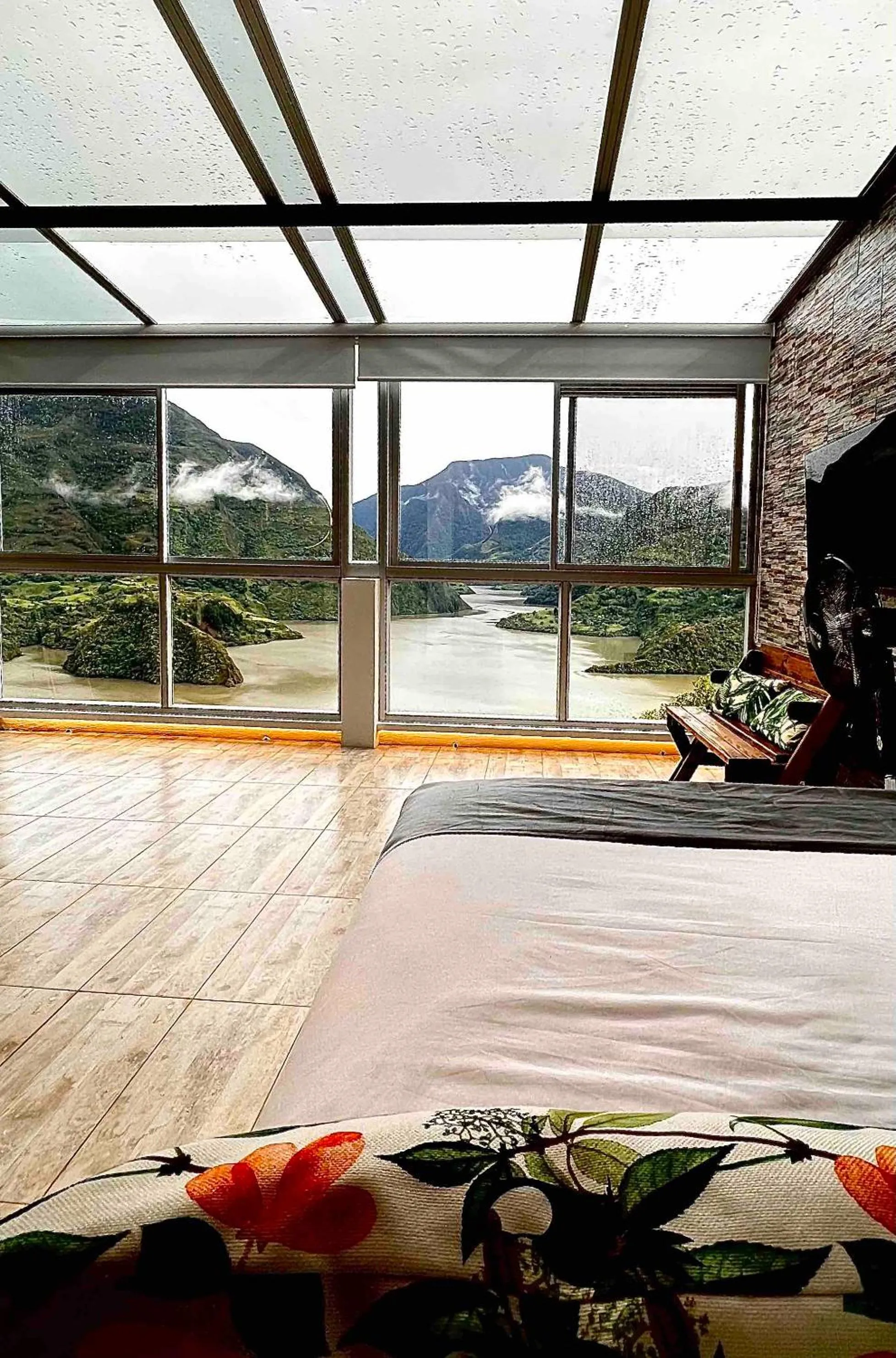 Bed in La Vista EcoHouse