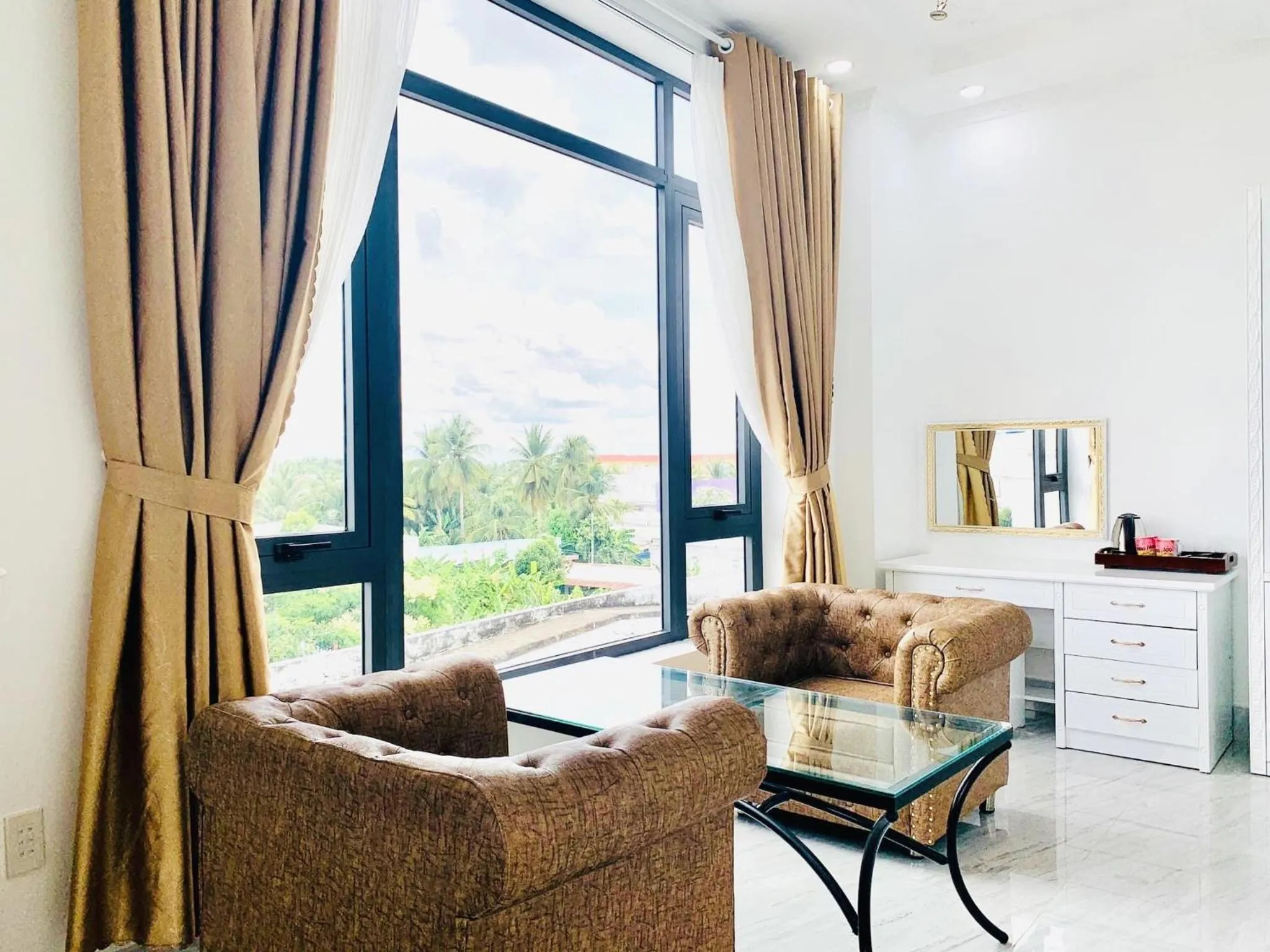 Living room in Linh Phuong 6 Hotel