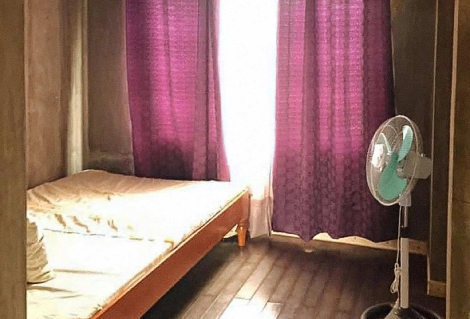 Bedroom, Bed in RedDoorz Hostel @ Madrias Pension House Isabela