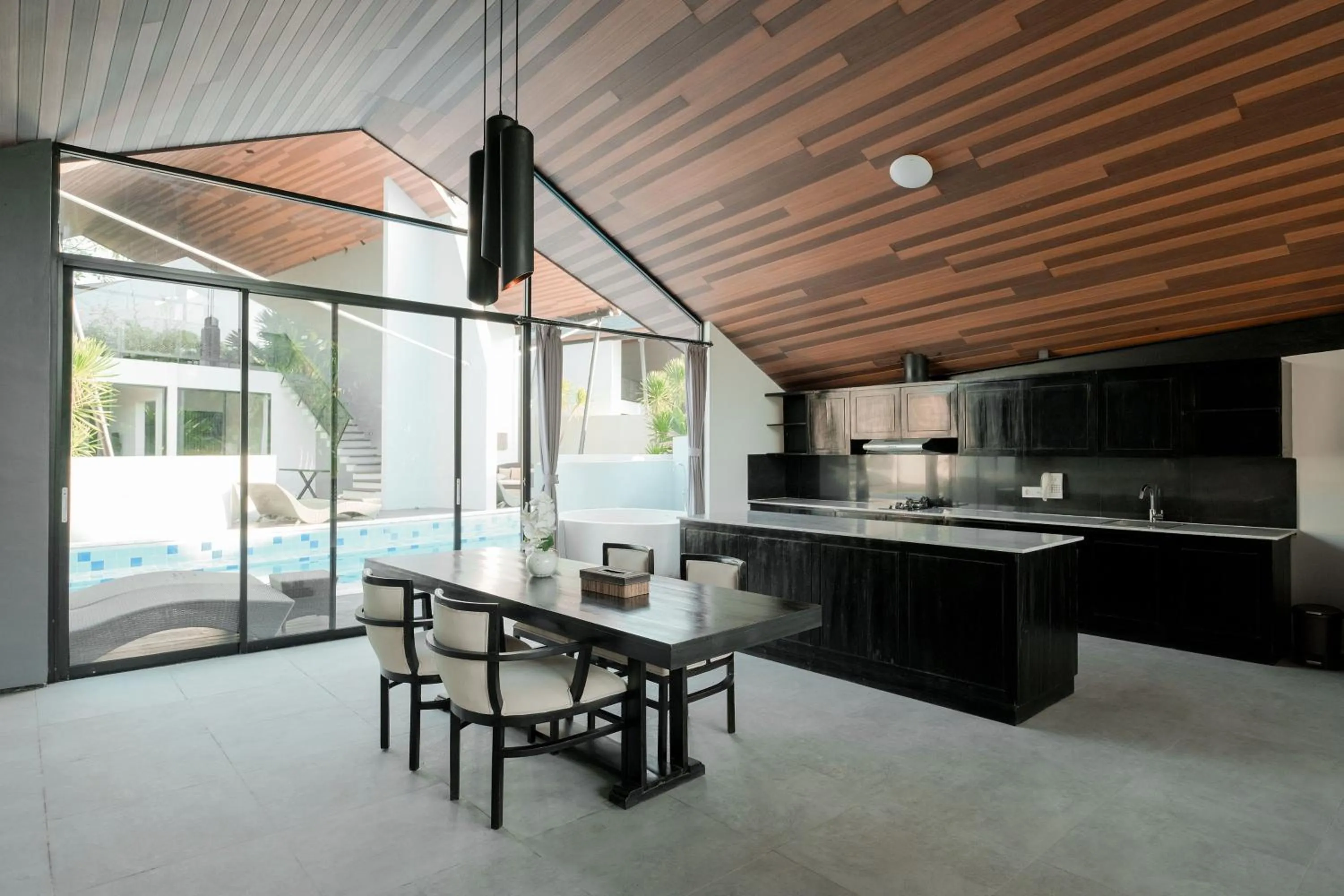 Kitchen or kitchenette in The Lavana Akatara Villa Nusa Dua