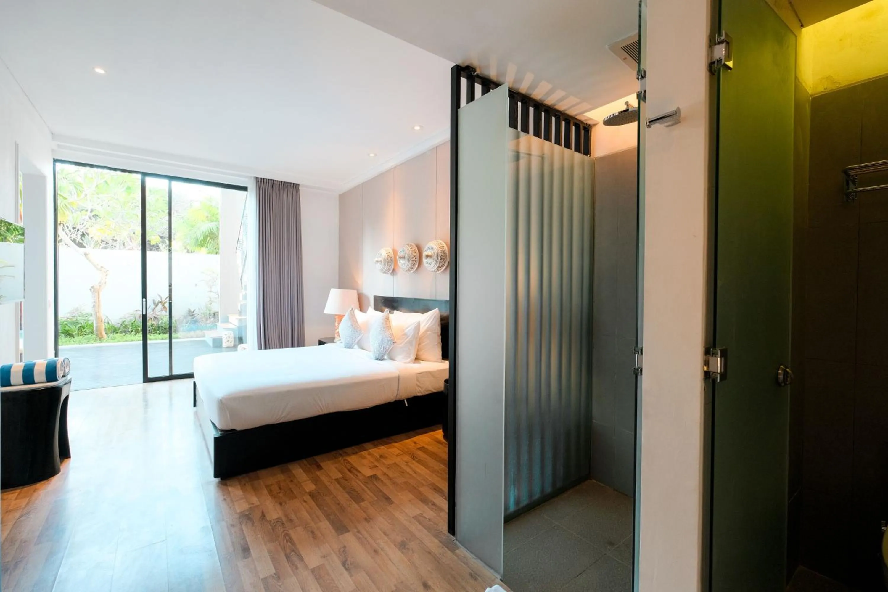 Bedroom, Bed in The Lavana Akatara Villa Nusa Dua