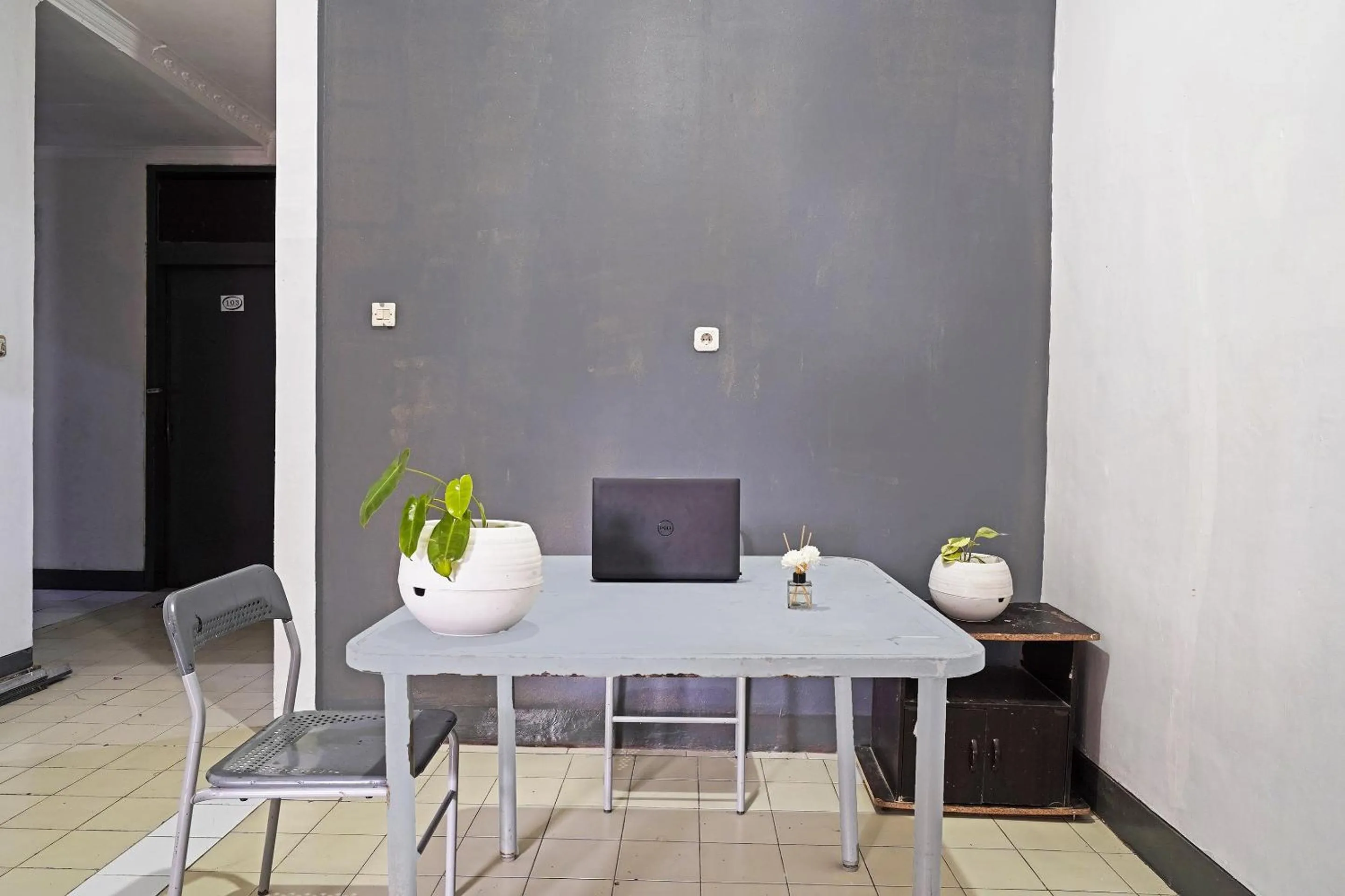 Lobby or reception in SPOT ON 91190 Pondok Bijaksana