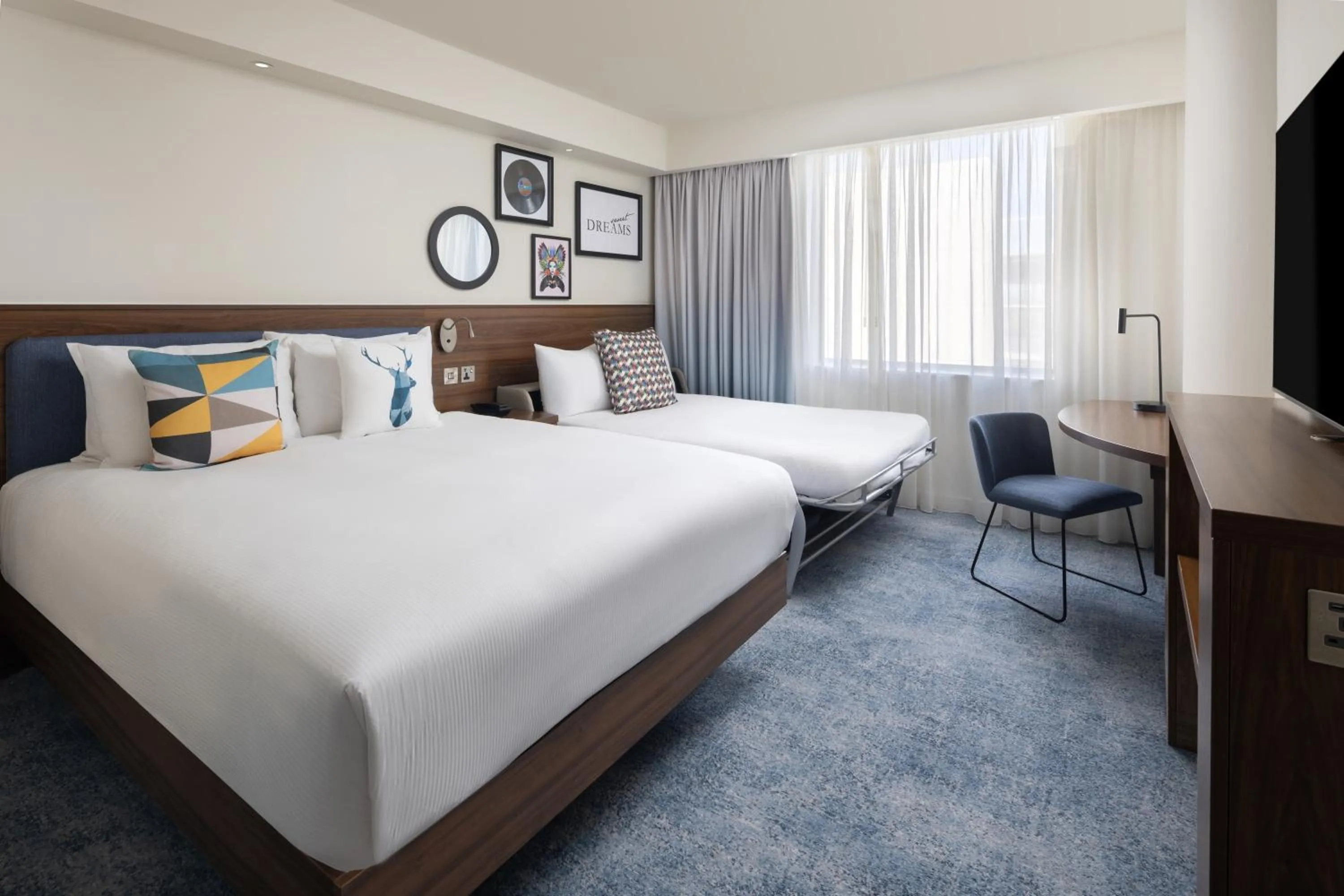 Bedroom, Bed in Hampton by Hilton London Gatwick Airport