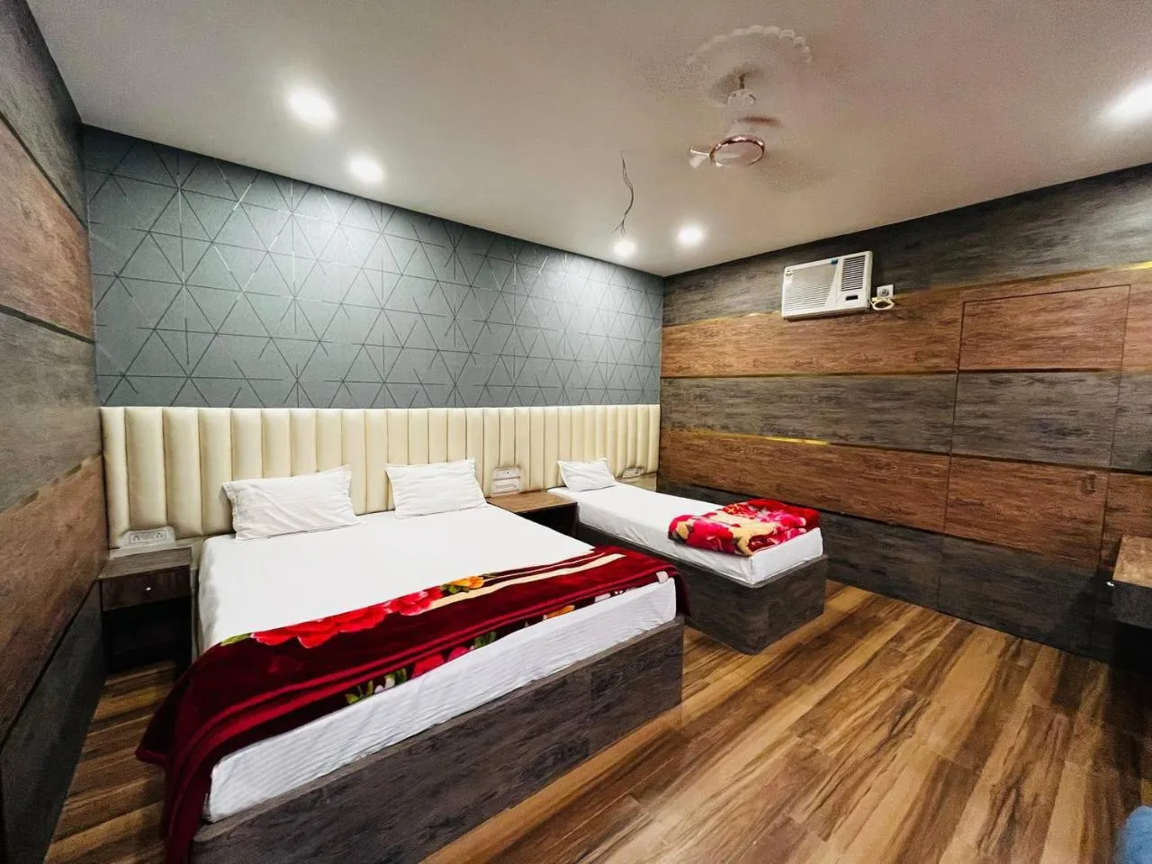 Bedroom, Bed in Hotel Majestic