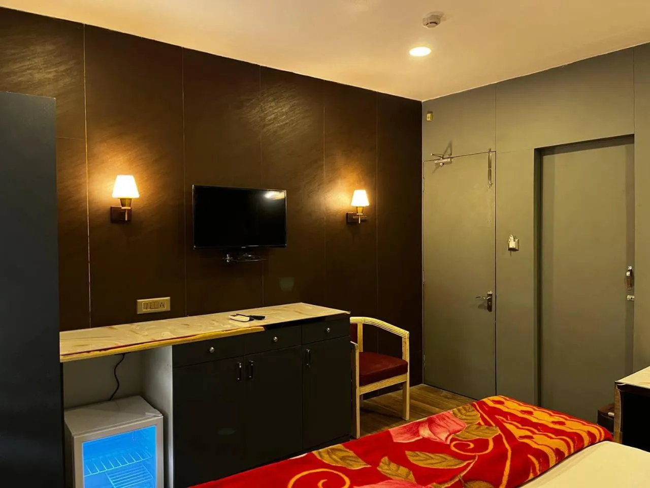 TV and multimedia, Bed in Hotel Majestic