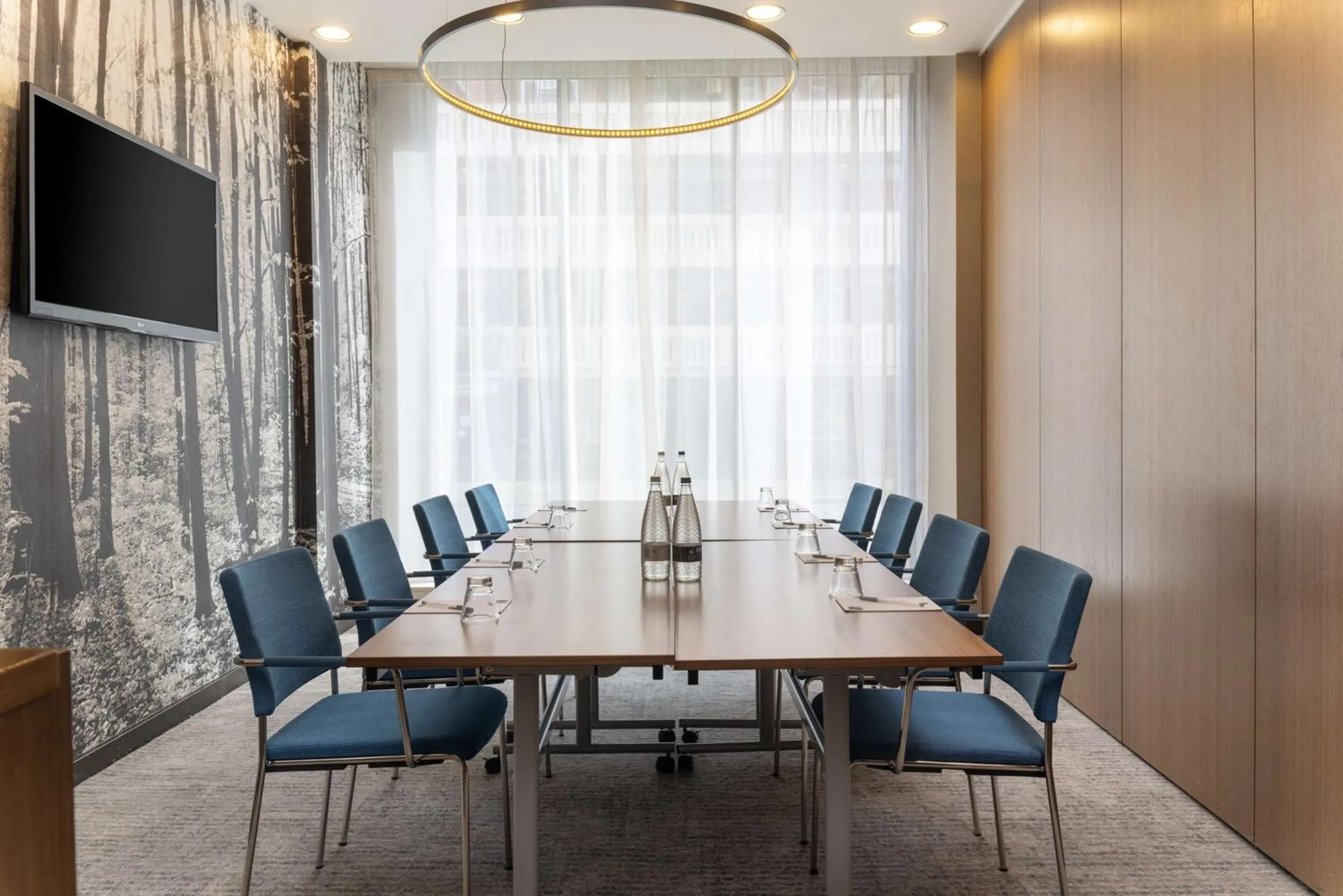 Meeting/conference room in Hampton by Hilton London Waterloo