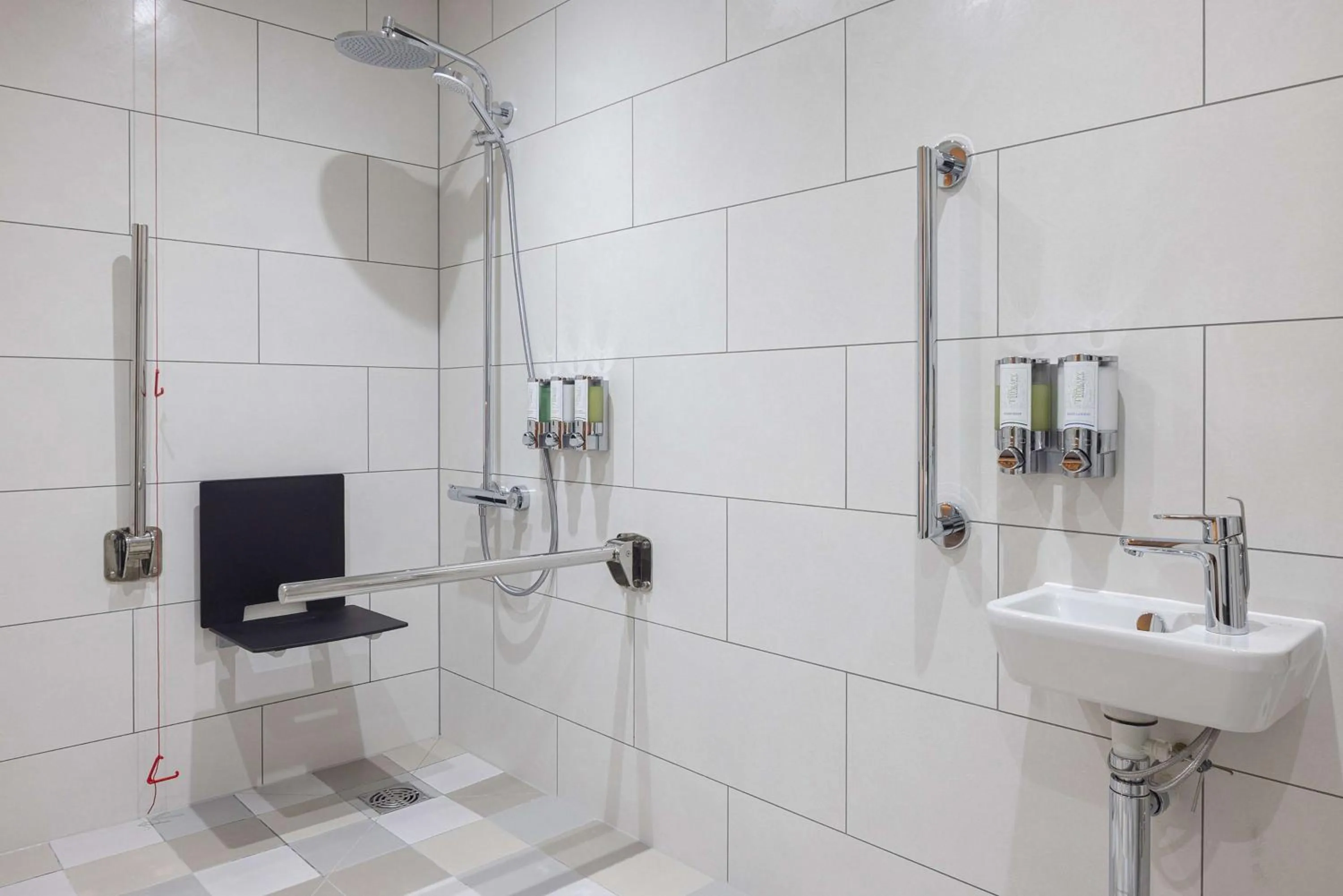 Bathroom in Hampton by Hilton London Waterloo