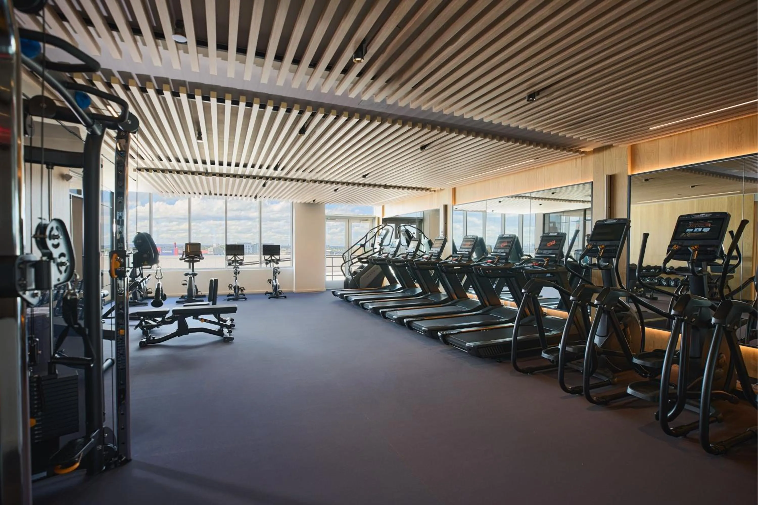 Fitness centre/facilities in Renaissance New York Flushing Hotel at Tangram