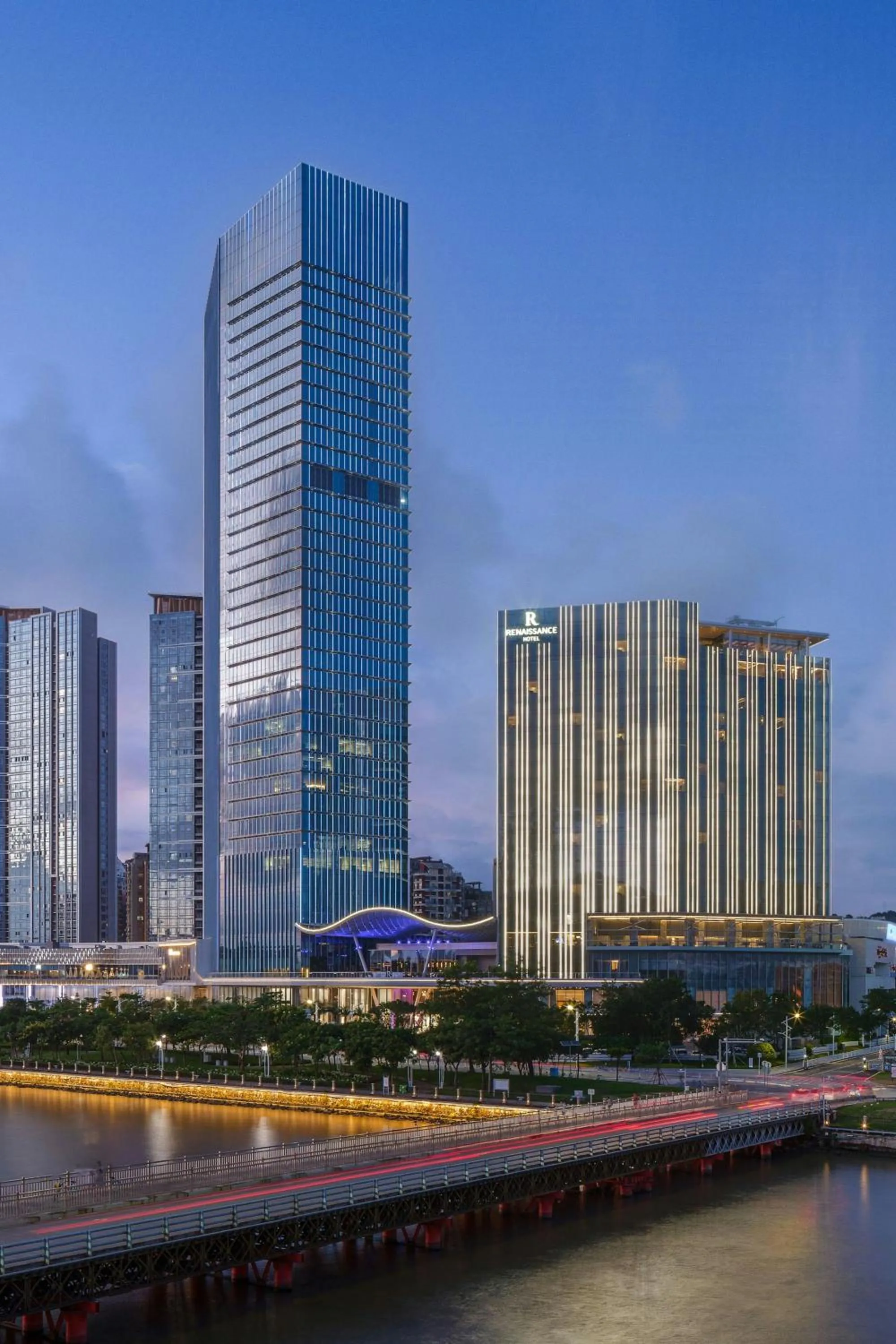 Property building in Renaissance Zhuhai Hotel