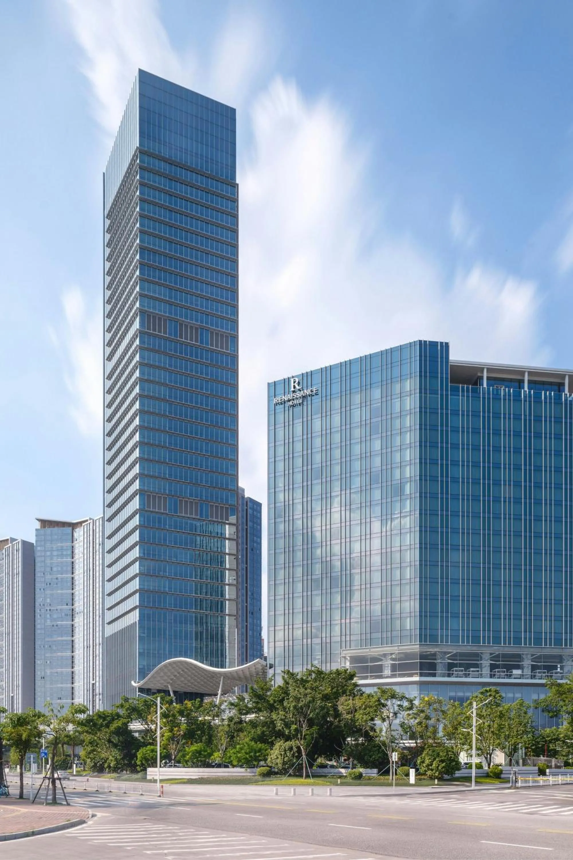 Property building in Renaissance Zhuhai Hotel