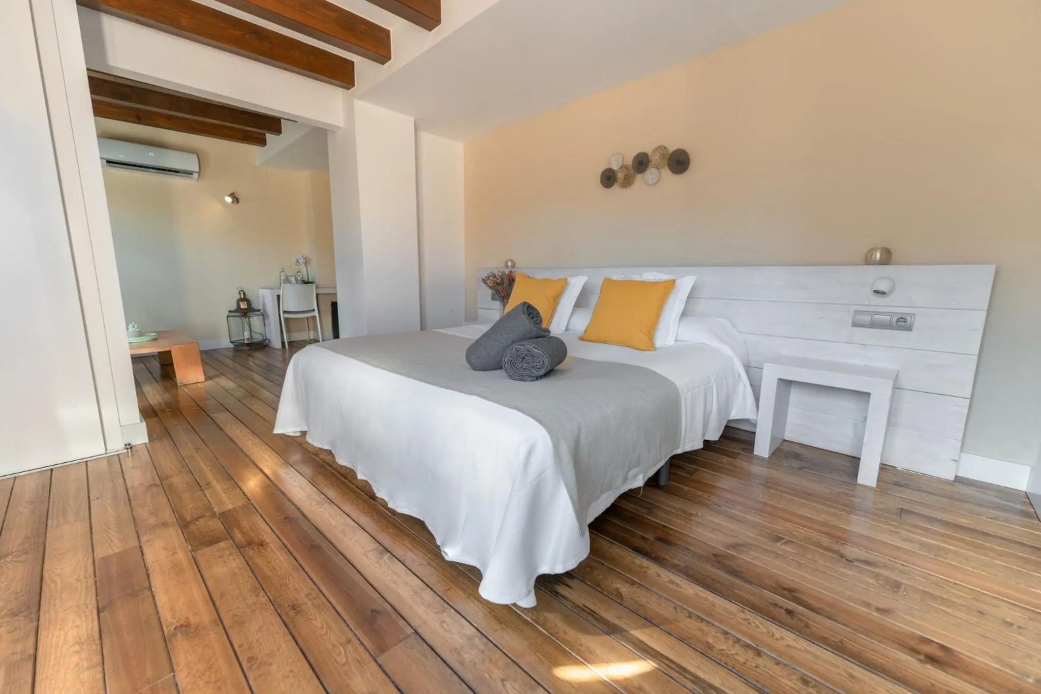 Bed in Hotel Mas Mariassa