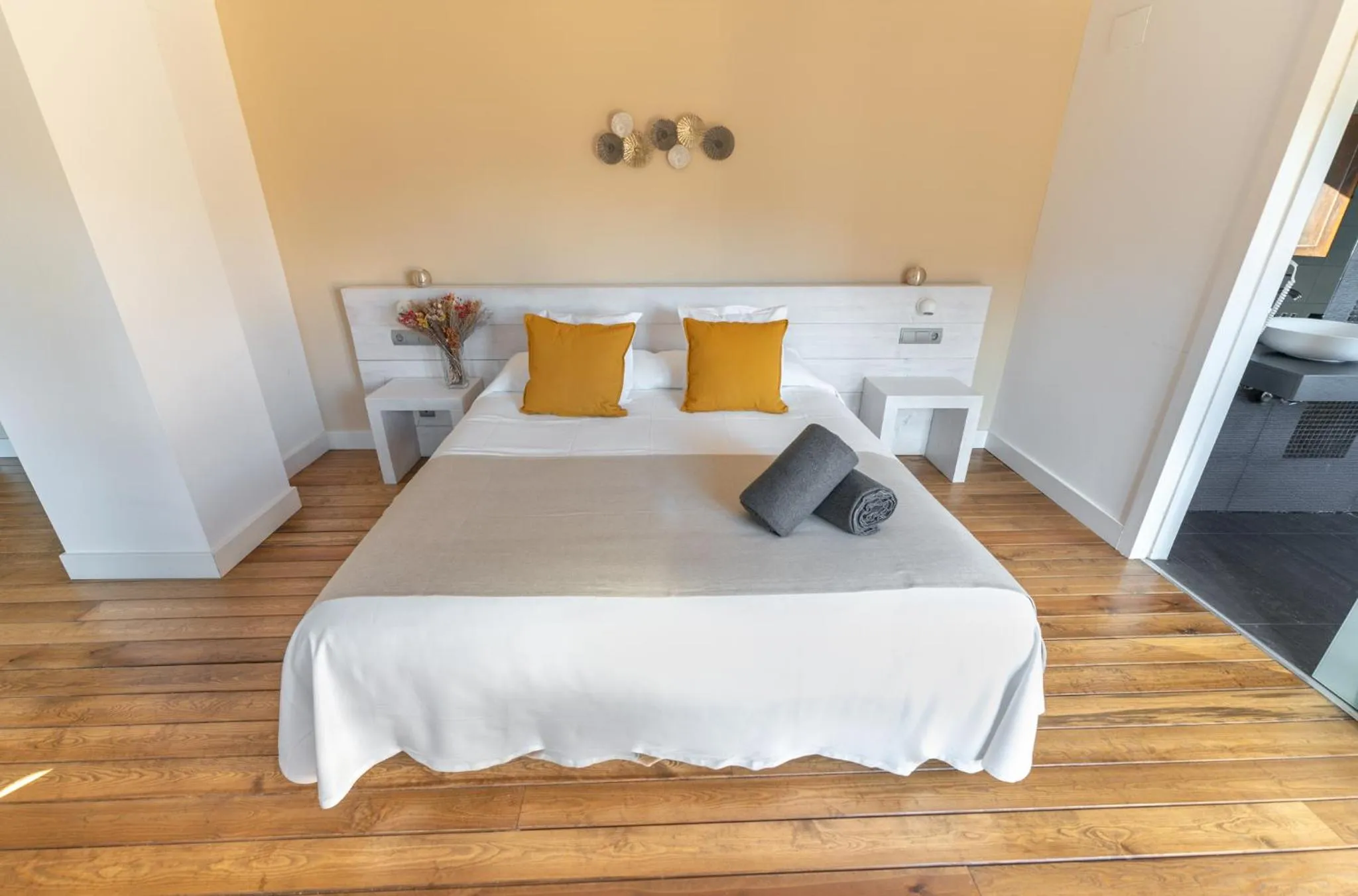 Bed in Hotel Mas Mariassa