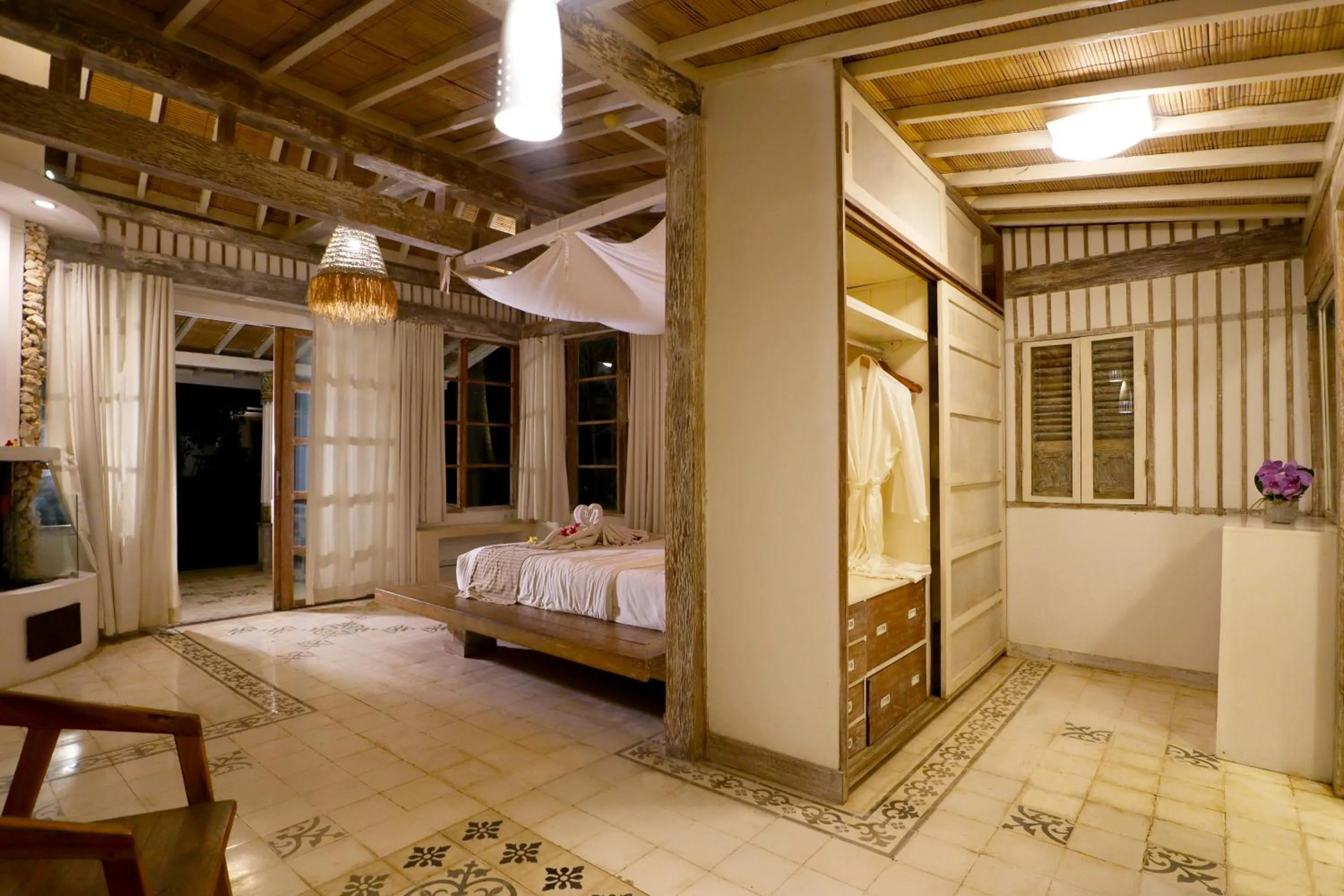 Bed in Aventus Resort Ubud