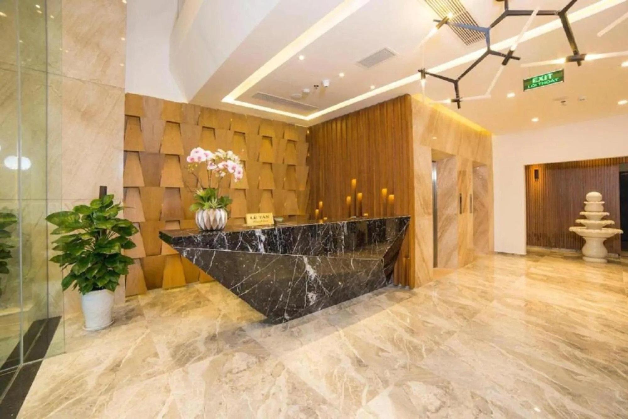 Lobby or reception in Hai Trieu Hotel