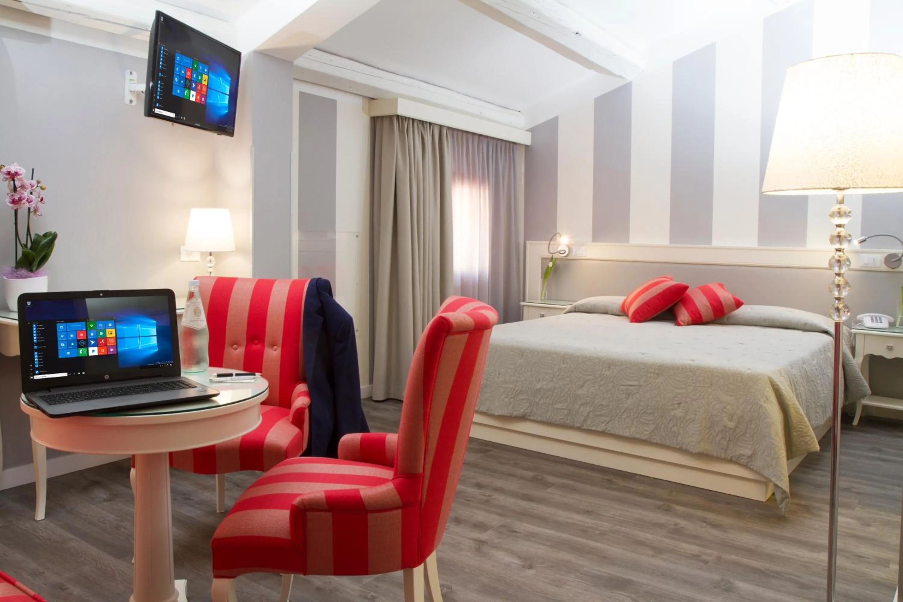 Photo of the whole room, Bed in Bonotto Hotel Belvedere