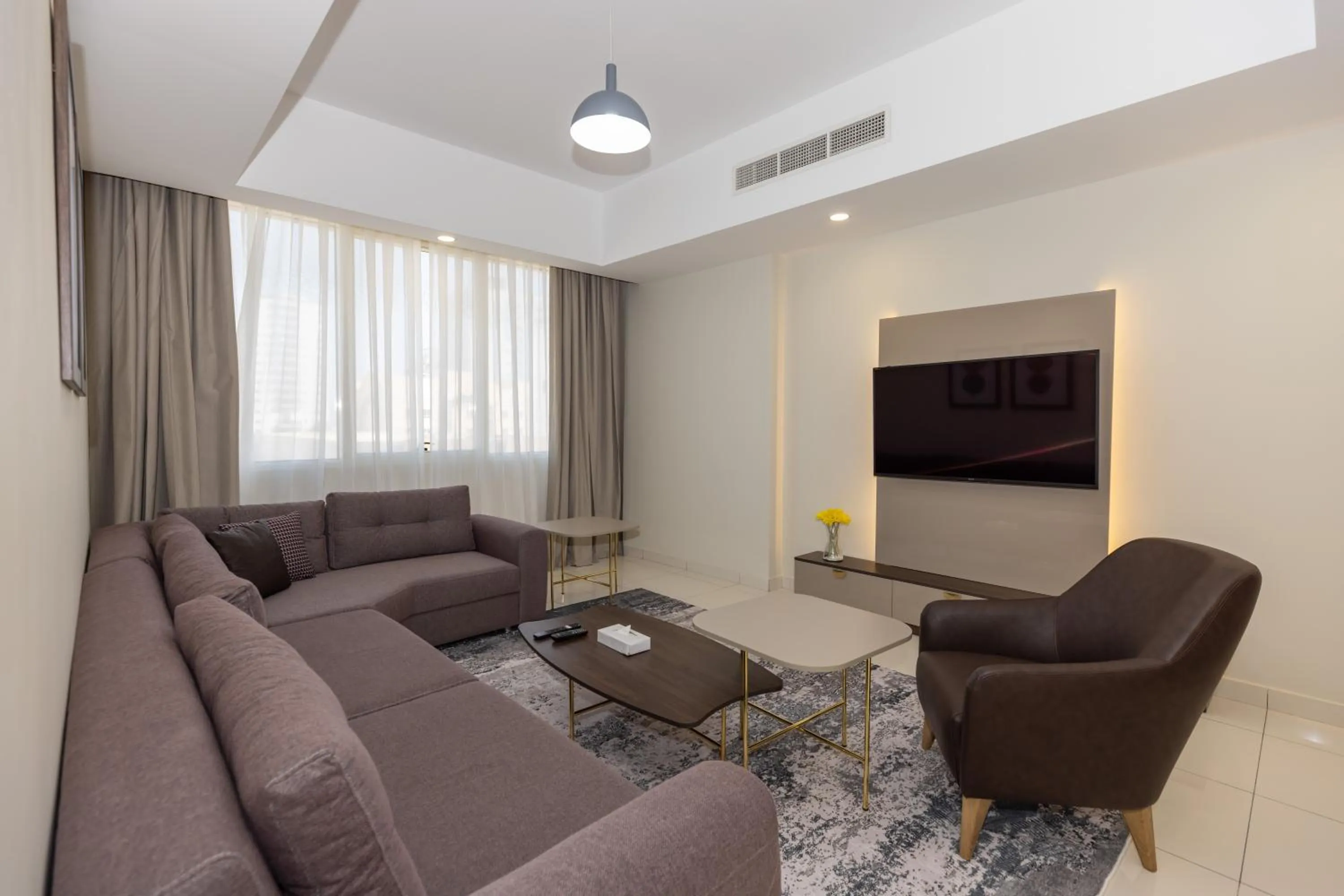 TV and multimedia in Platinum Coast Hotel Apartments