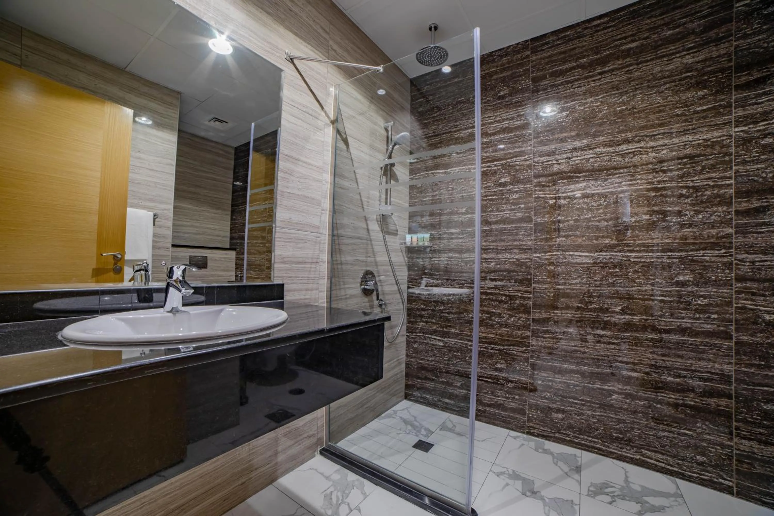 Bathroom in Platinum Coast Hotel Apartments