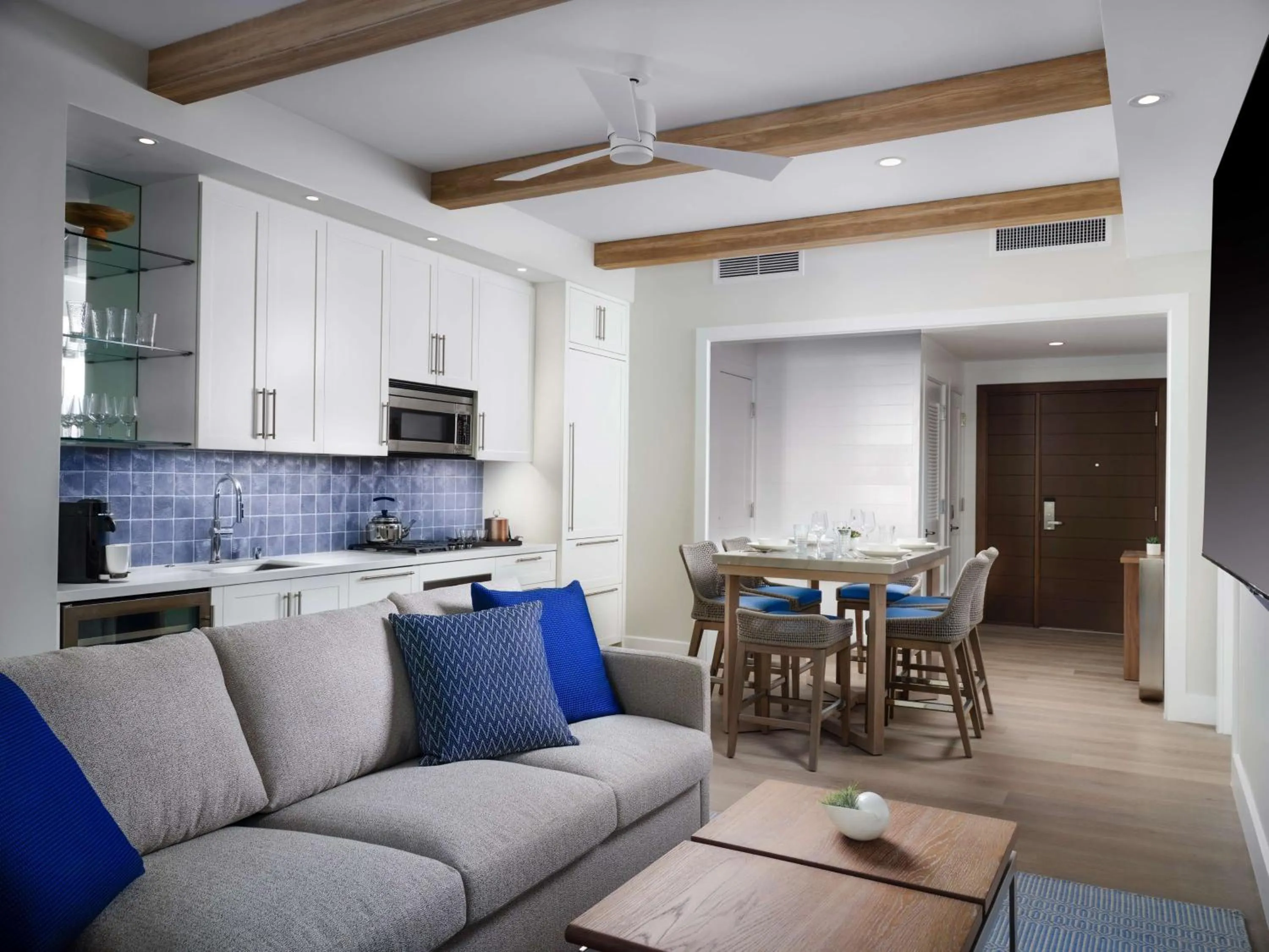 Living room in Shore House at The Del, LXR Hotels & Resorts