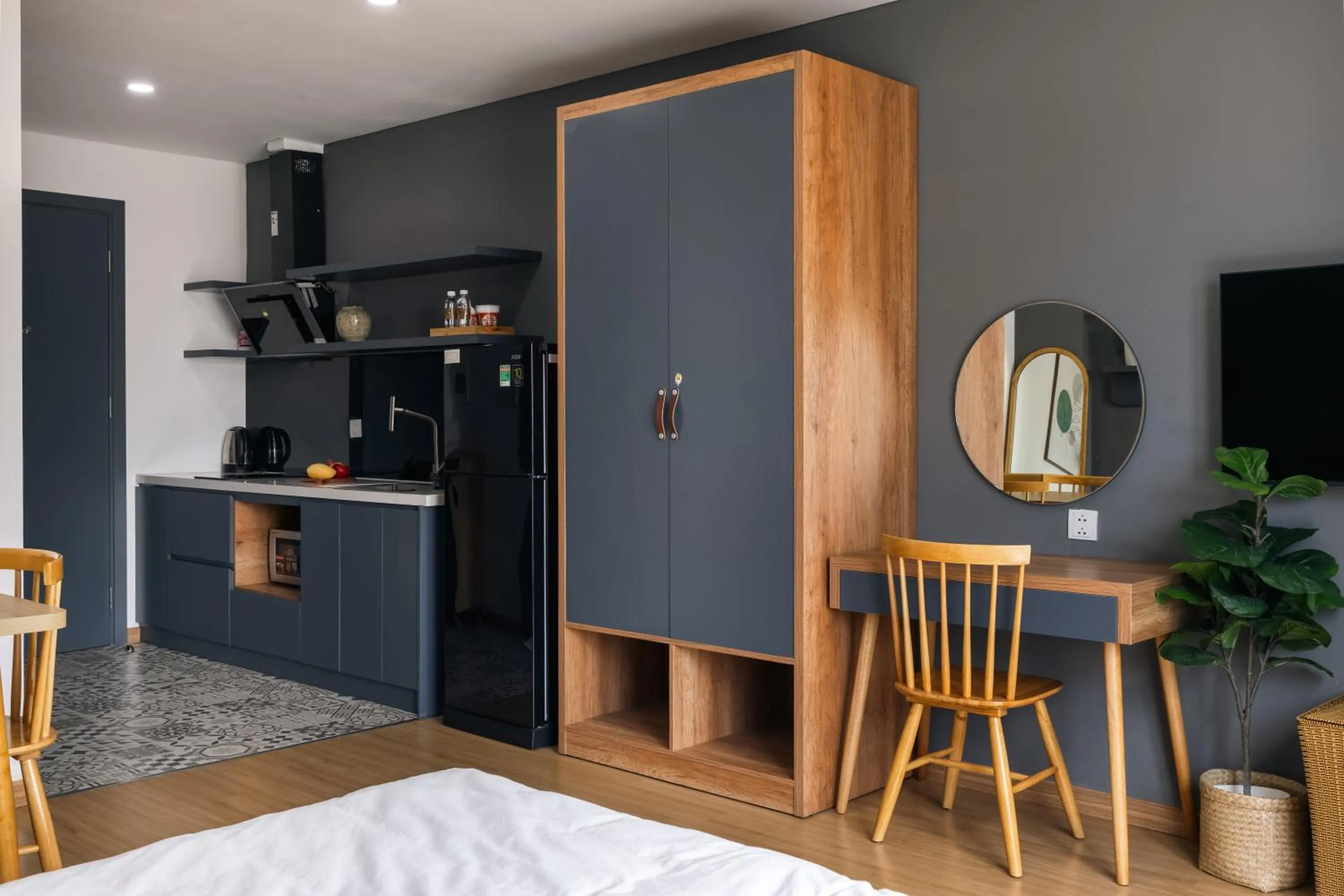 stove in LAGOM APARTMENT AND HOTEL