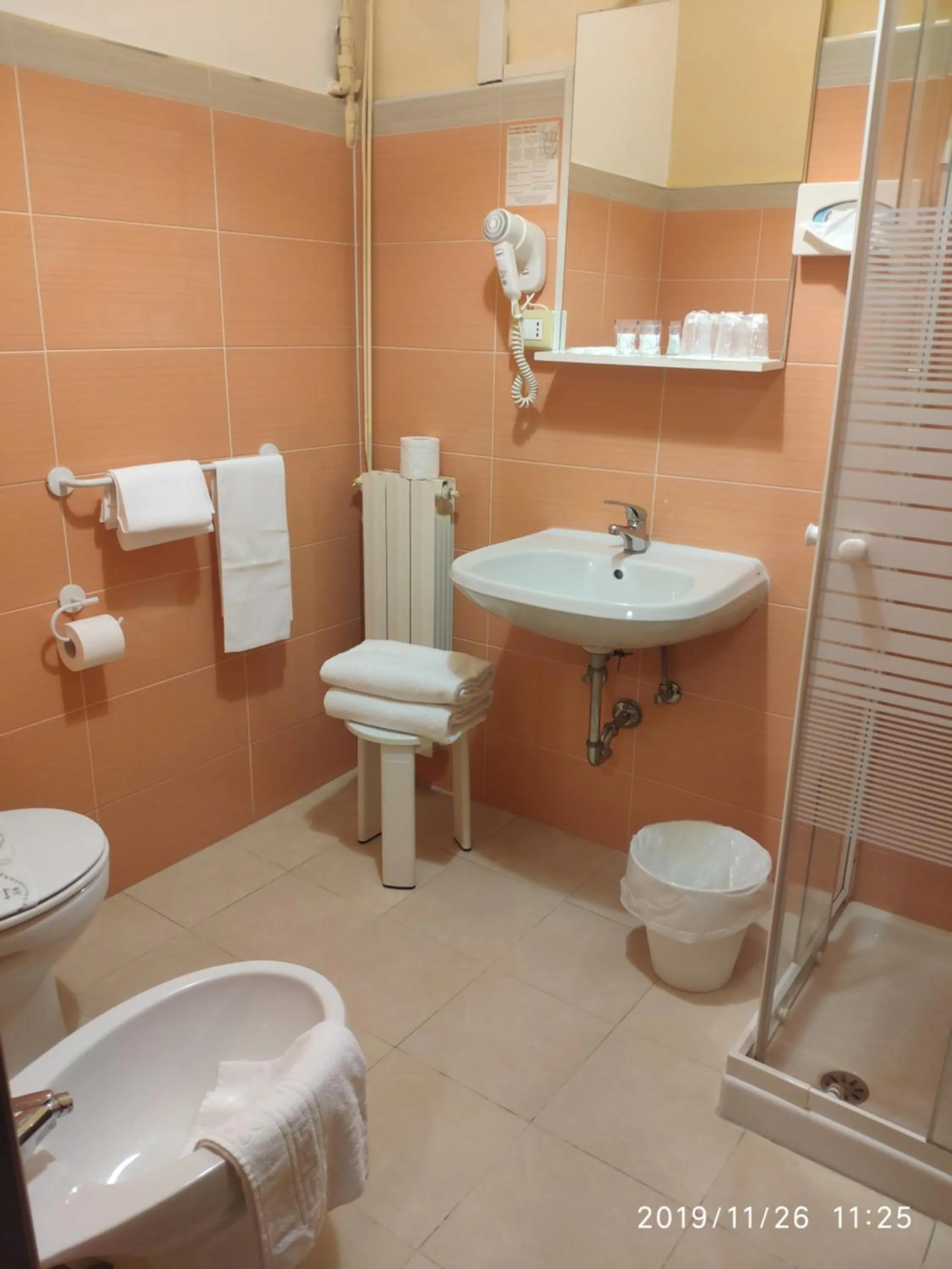 Giappone Inn Parking Hotel