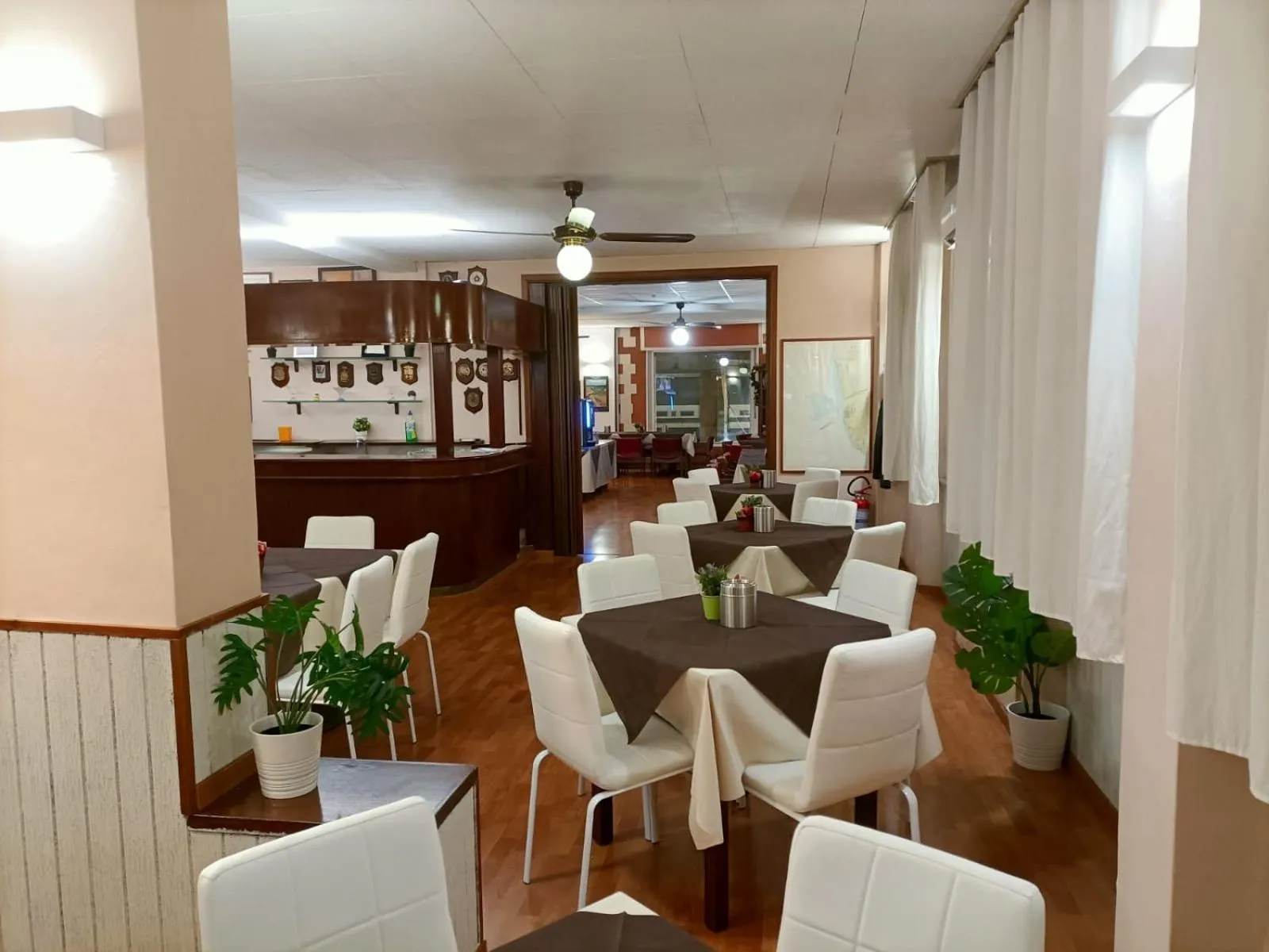 Giappone Inn Parking Hotel