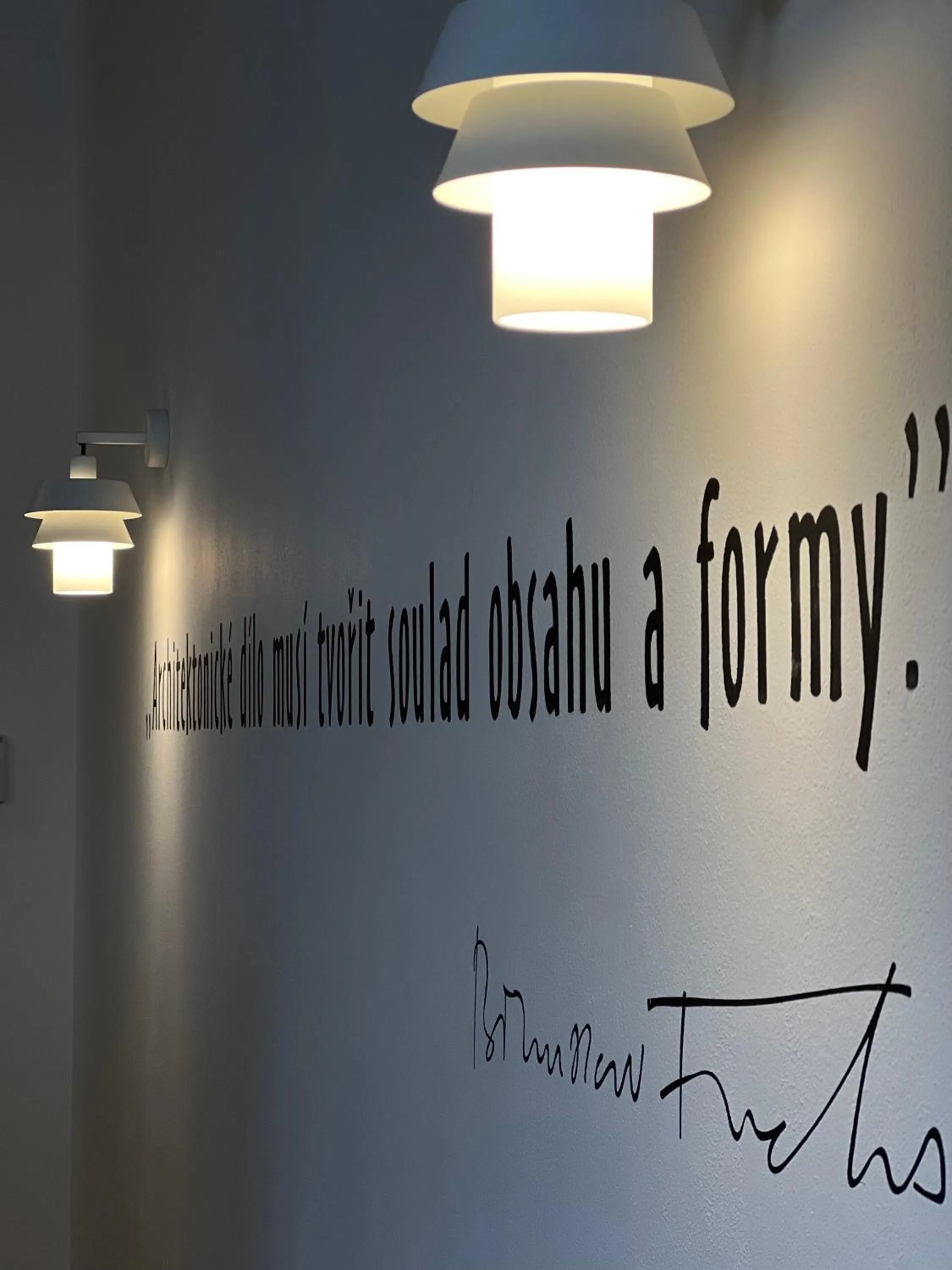 Area and facilities in Hotel Avion - National Cultural Monument - ICONIC HOUSES ORG