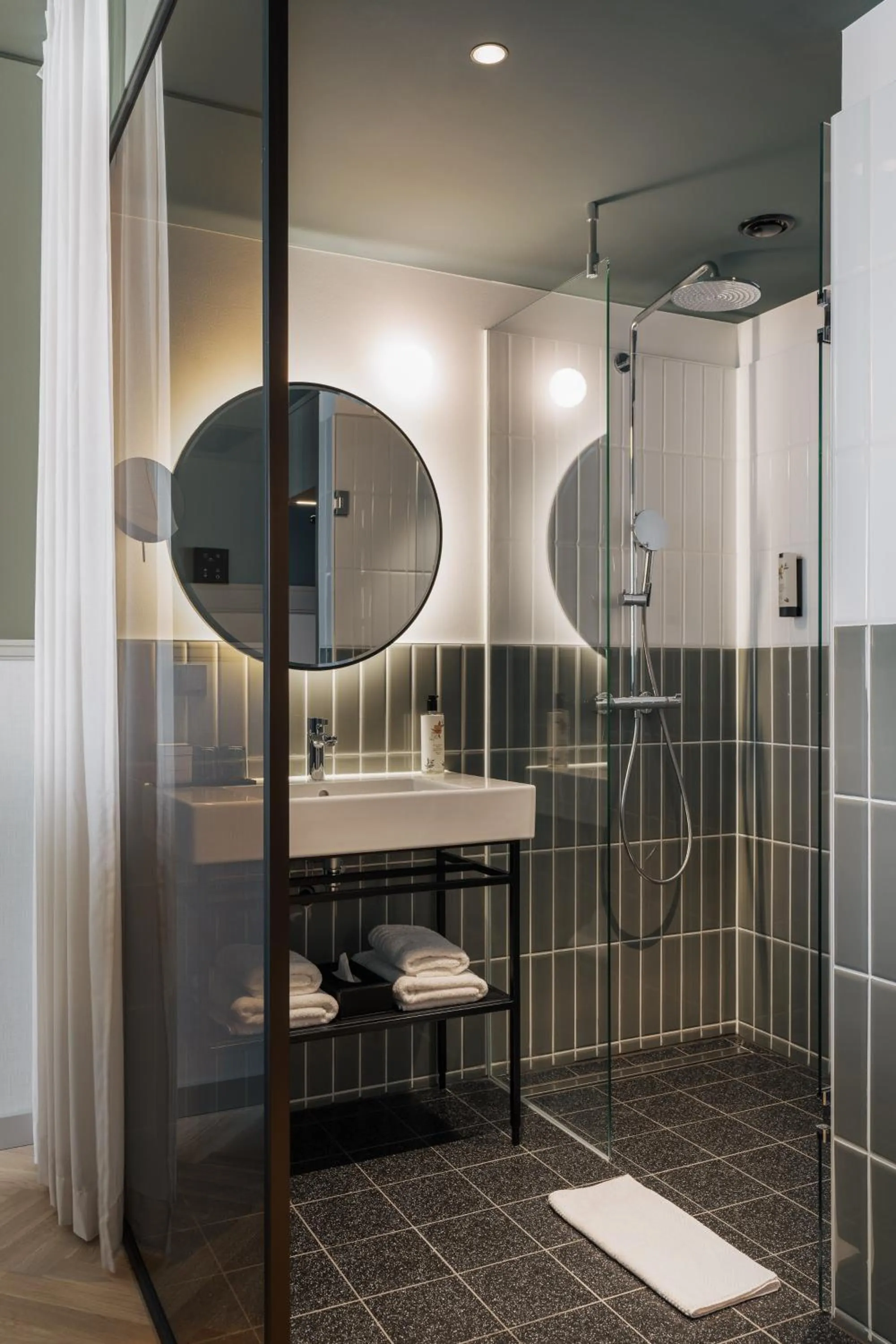 Bathroom in Hotel Galántha