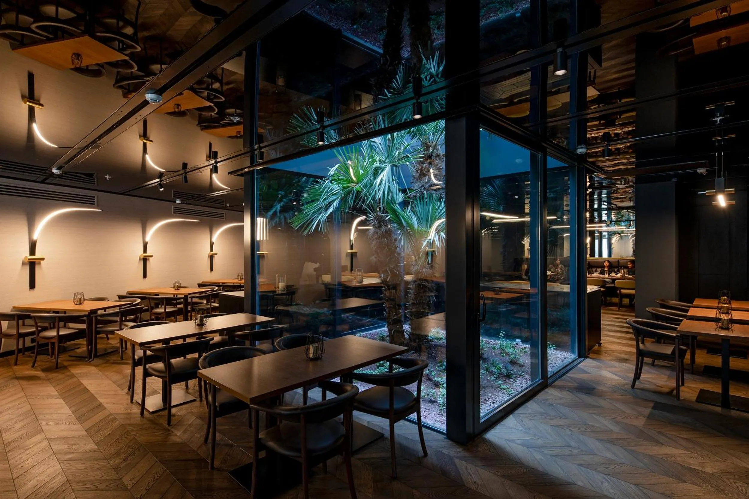 Restaurant/places to eat in Glarros OldTown