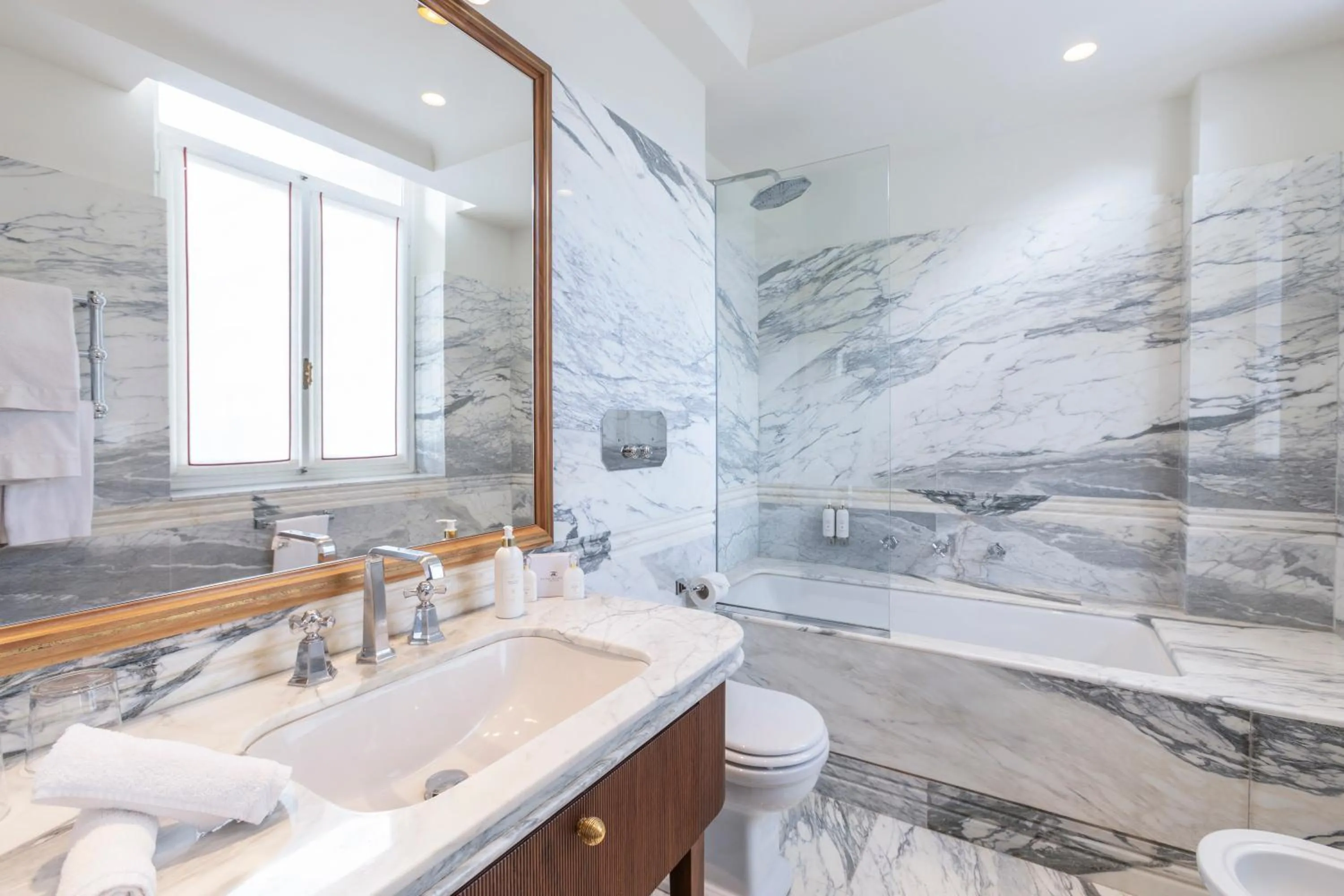 Bathroom in Hotel Regency - Small Luxury Hotels of the World