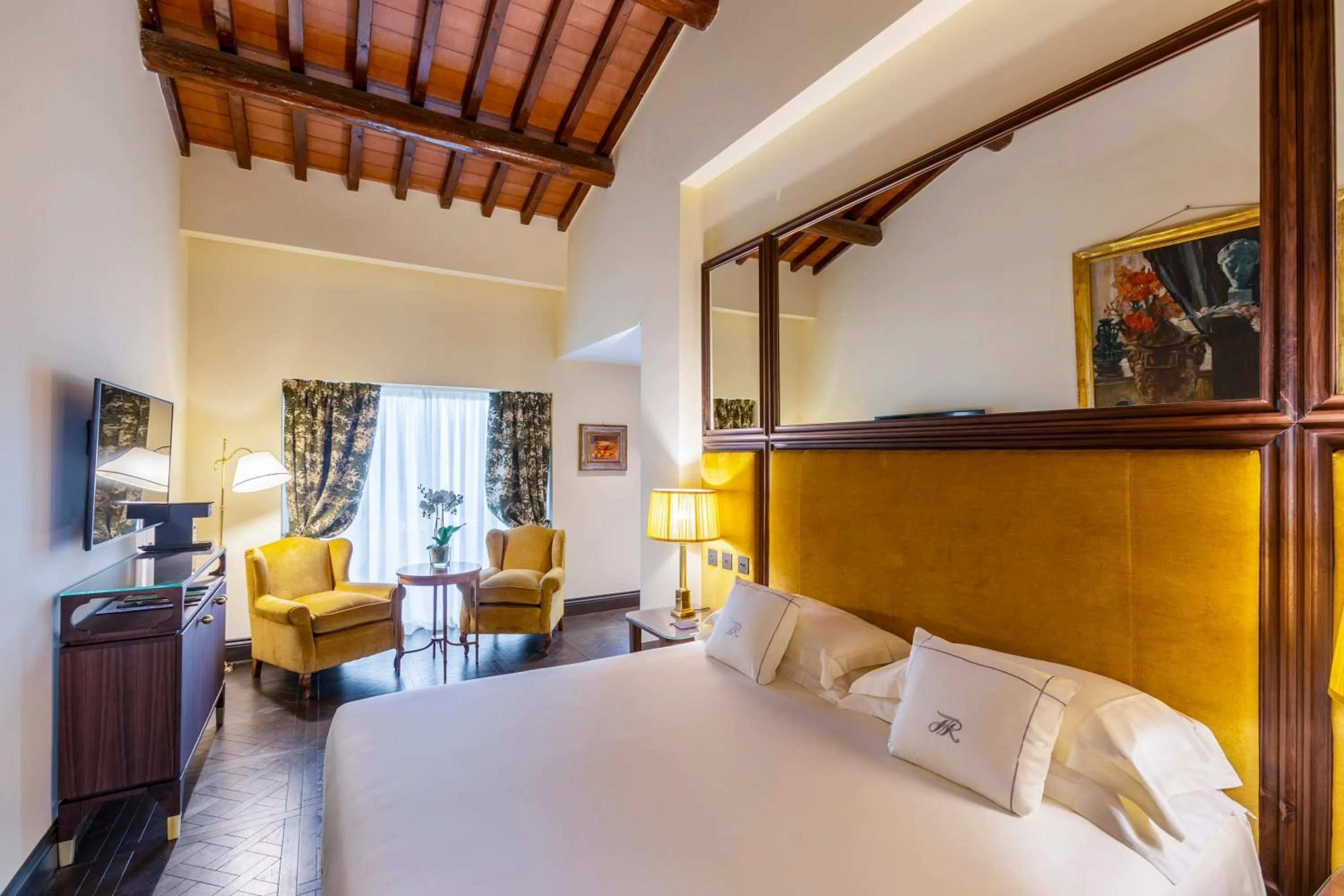 Photo of the whole room, Bed in Hotel Regency - Small Luxury Hotels of the World