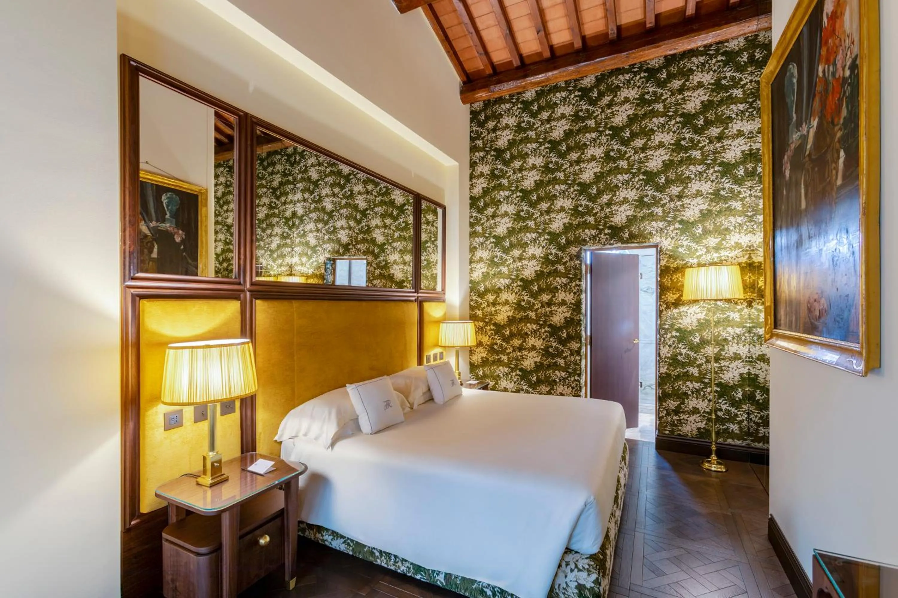 Bedroom, Bed in Hotel Regency - Small Luxury Hotels of the World
