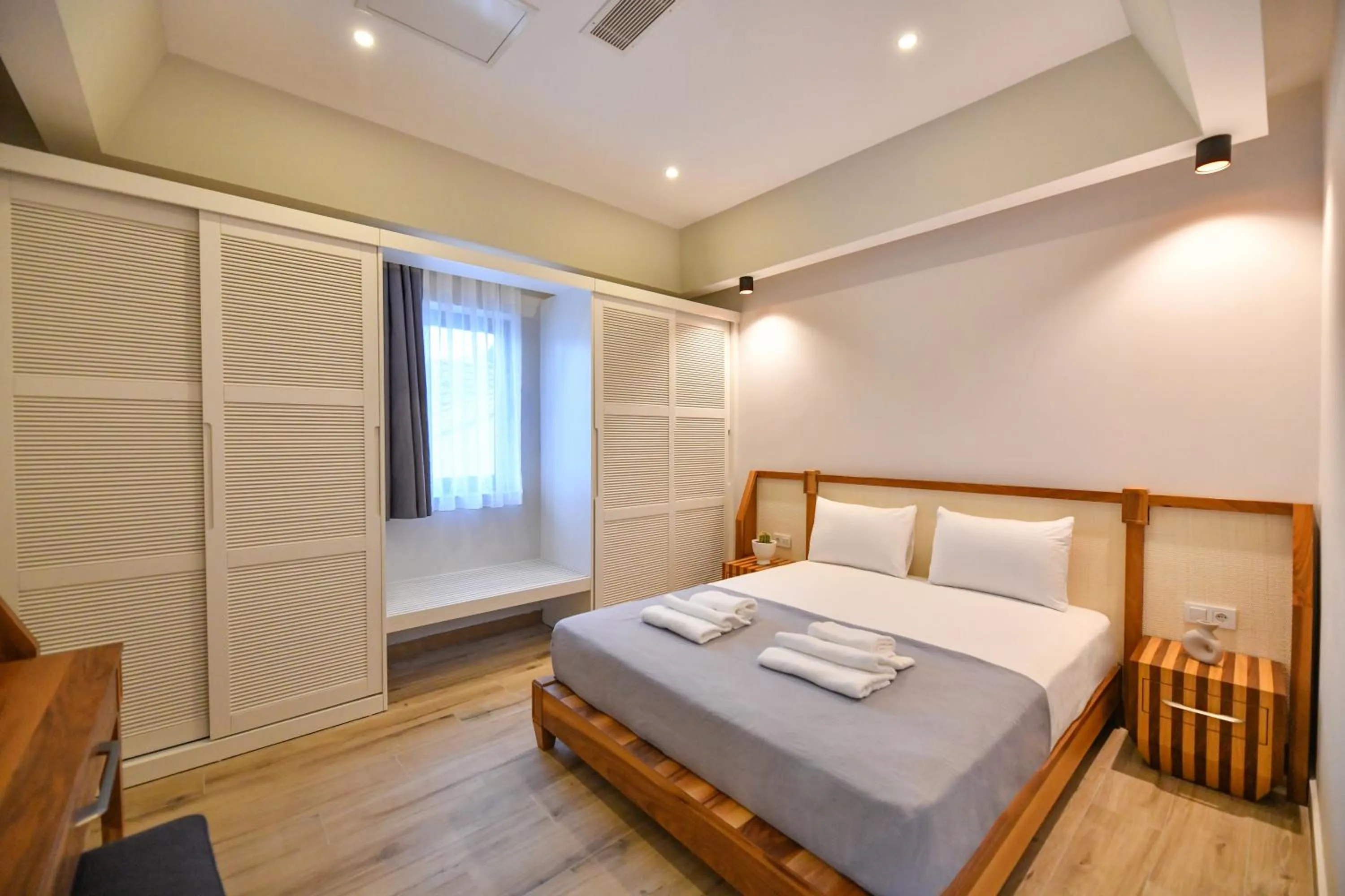 Bedroom, Bed in Bliss Loft